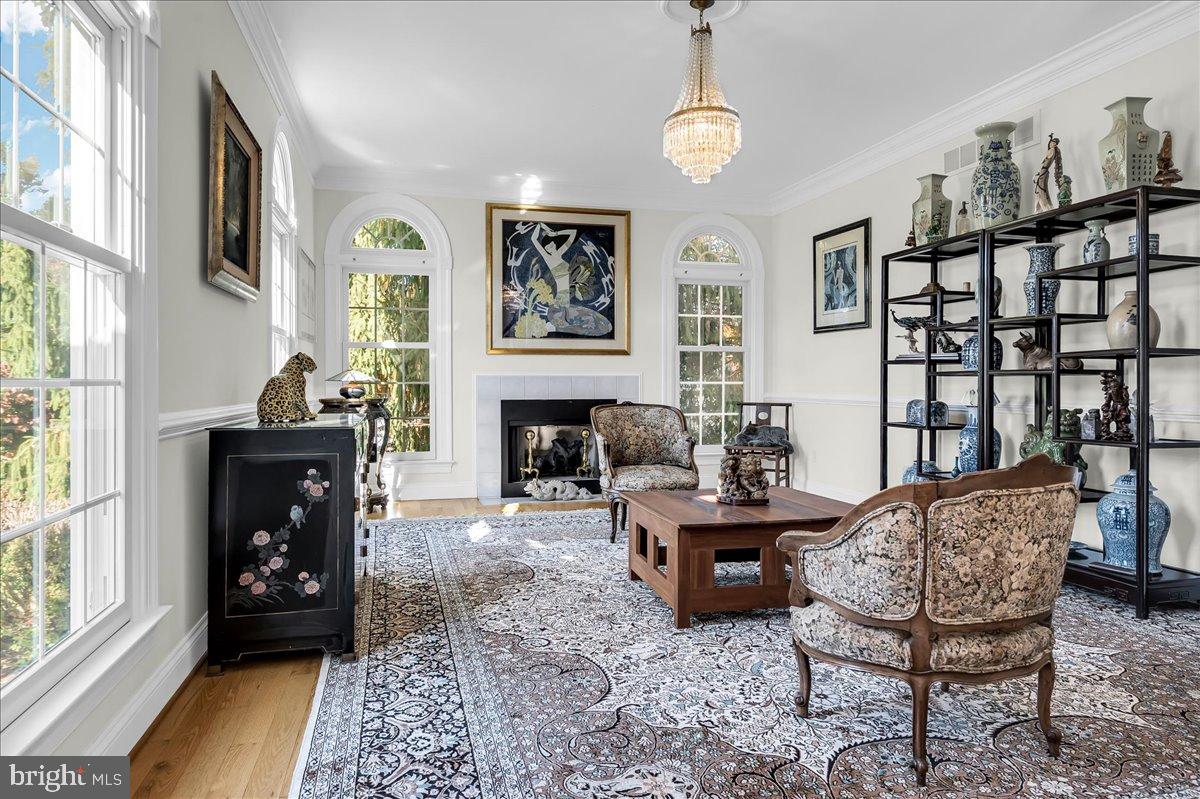 THORNBURY HUNT - Residential