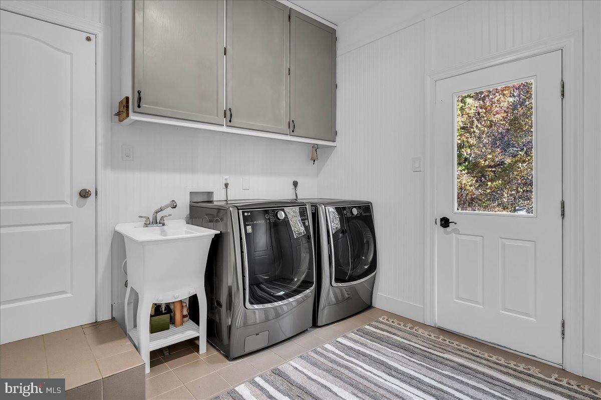 THORNBURY HUNT - Residential