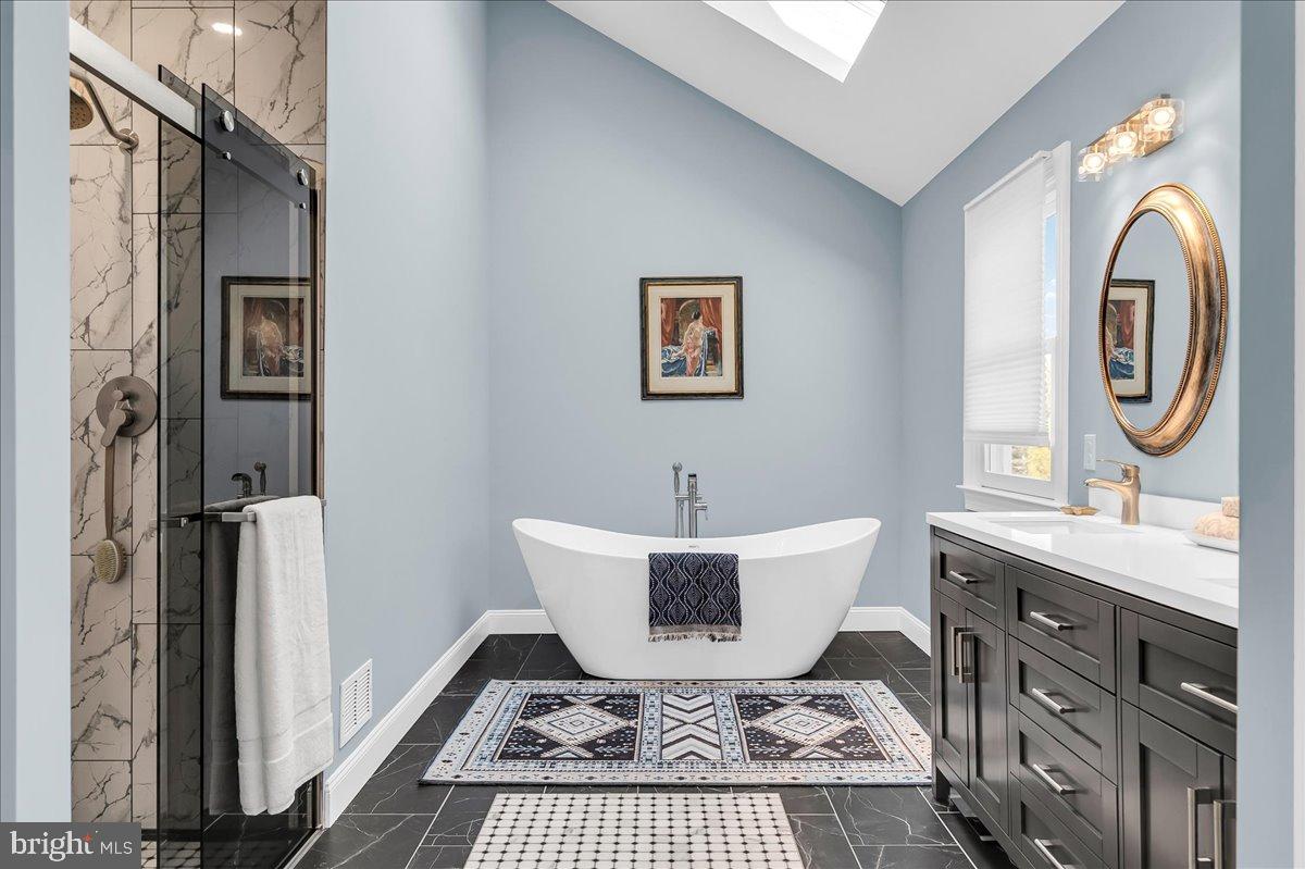 THORNBURY HUNT - Residential