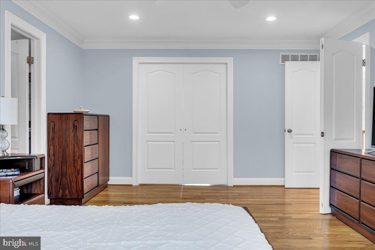 THORNBURY HUNT - Residential