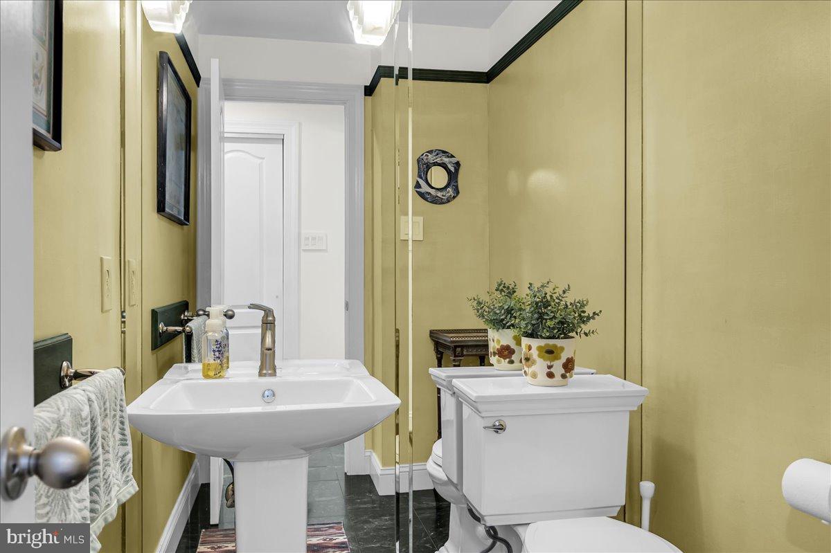 THORNBURY HUNT - Residential