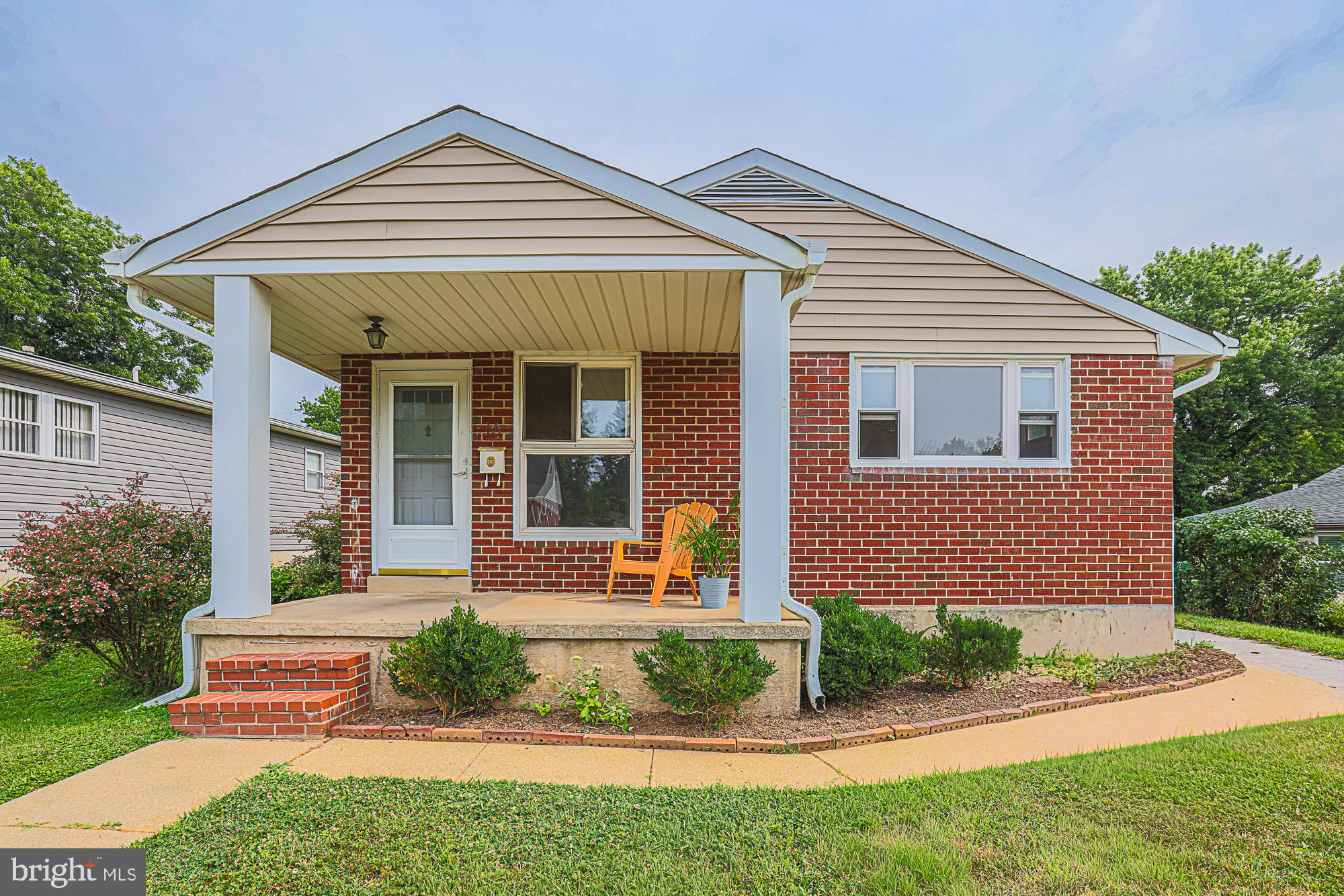 16 HATHAWAY ROAD
