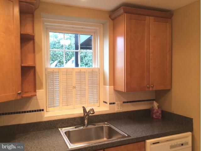 FAIRLINGTON VILLAGES - Residential Lease