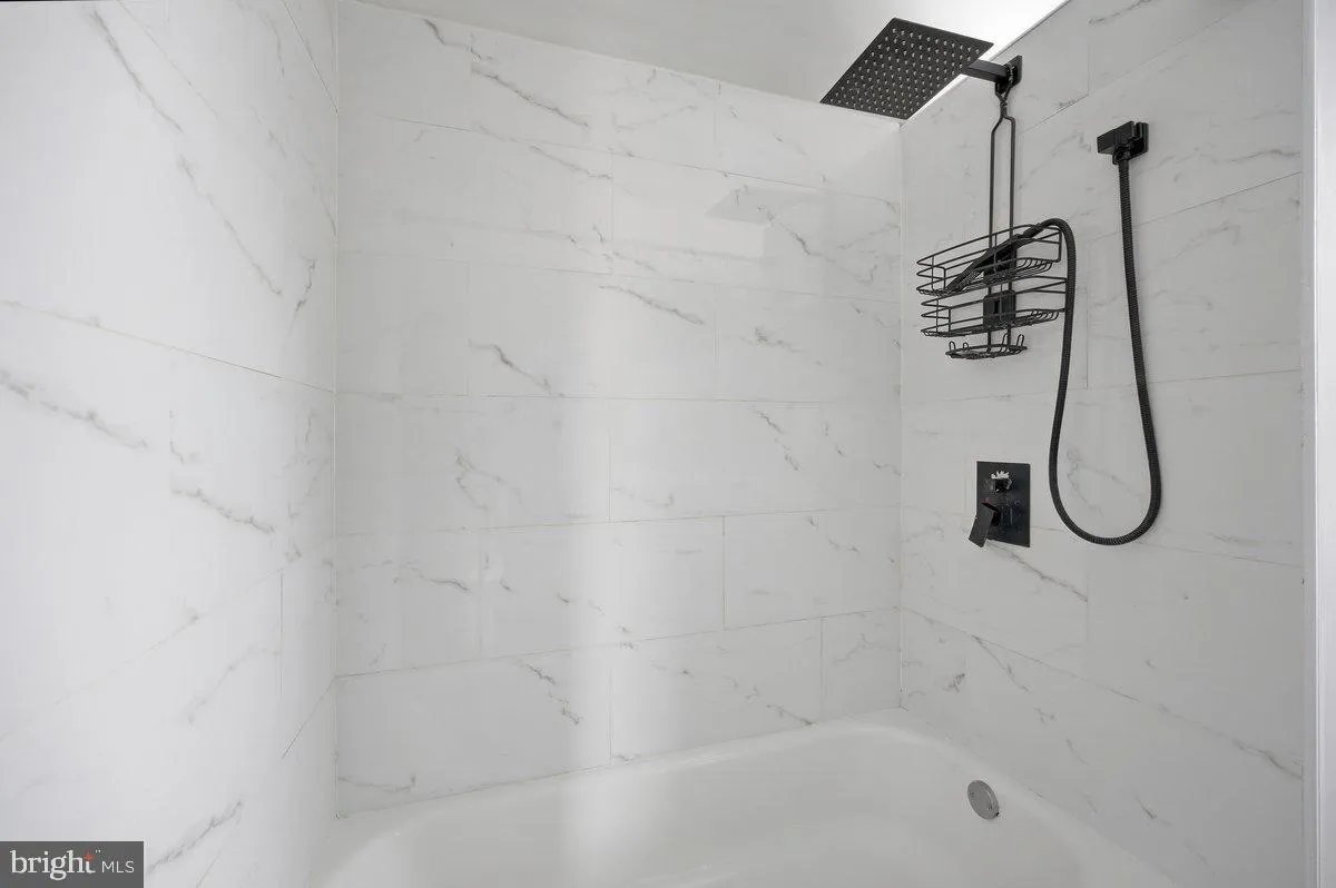 Pennsauken, New Jersey 08109, United States, 3 Bedrooms Bedrooms, ,2 BathroomsBathrooms,Residential,Active,197518