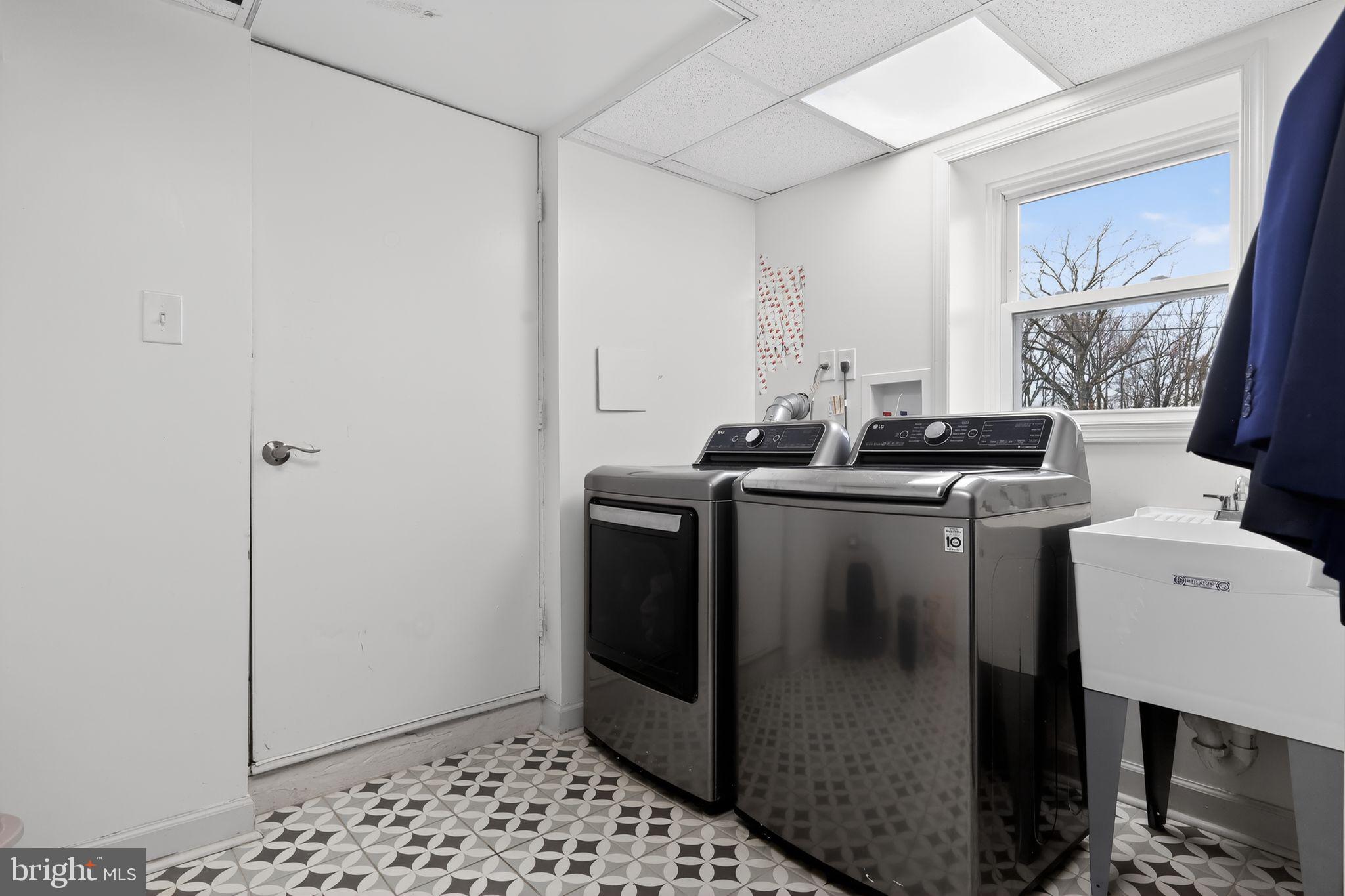 MONTEVIDEO COURT - Residential