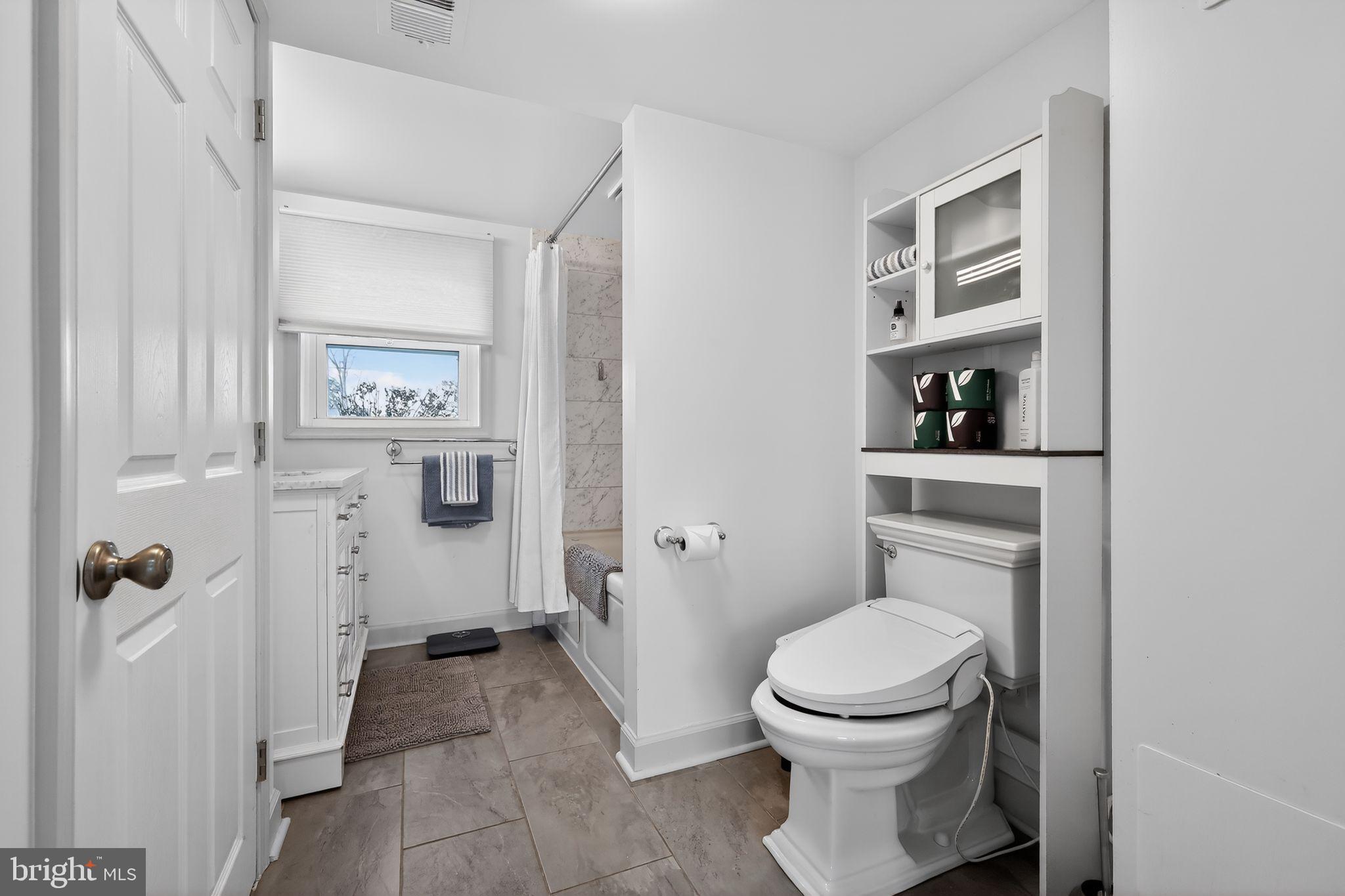 MONTEVIDEO COURT - Residential