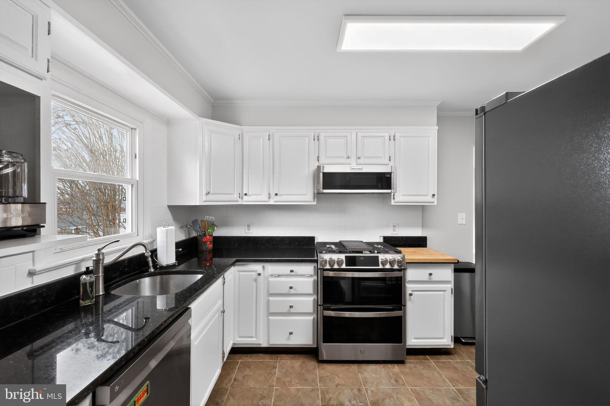 MONTEVIDEO COURT - Residential