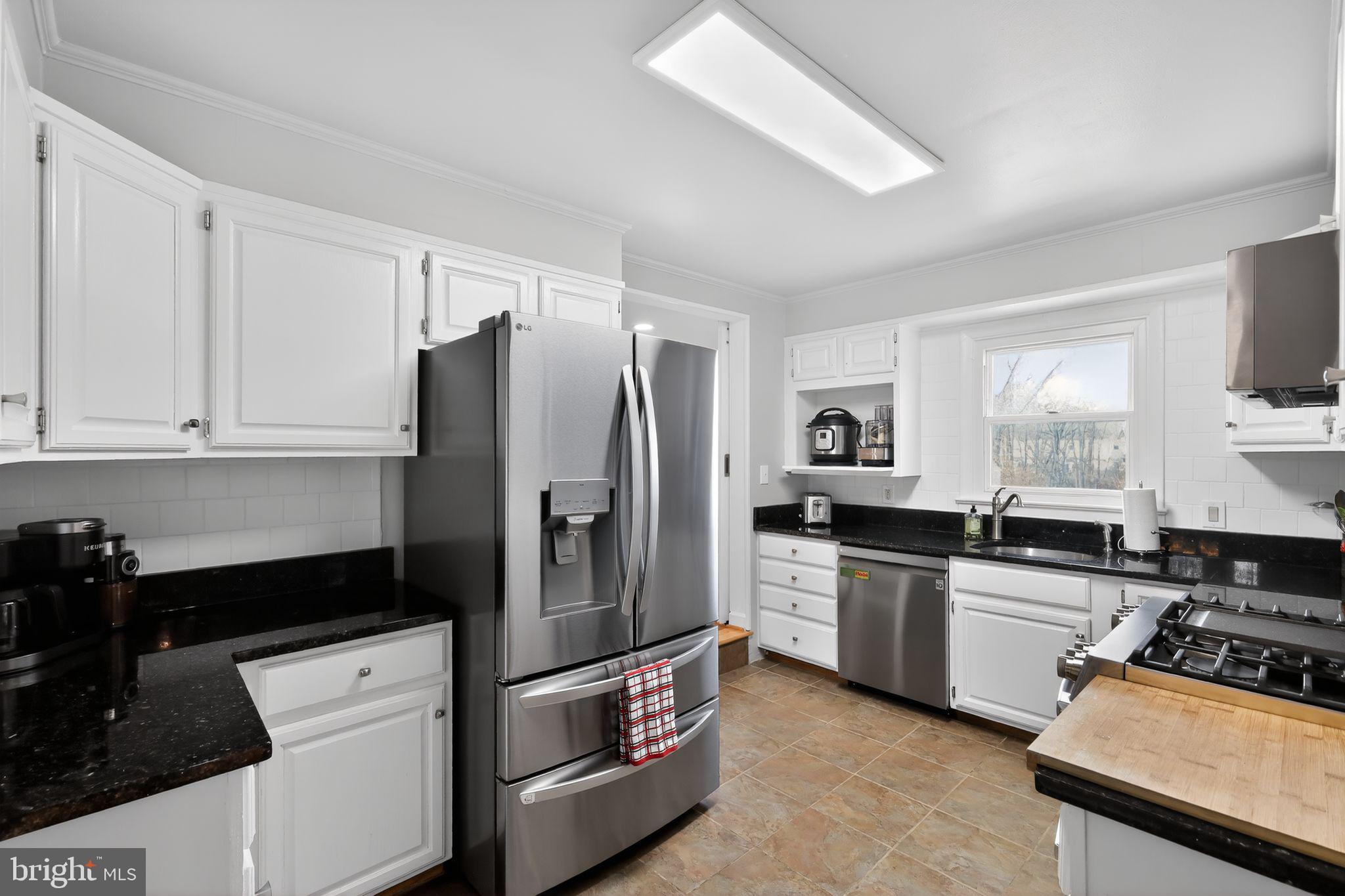 MONTEVIDEO COURT - Residential