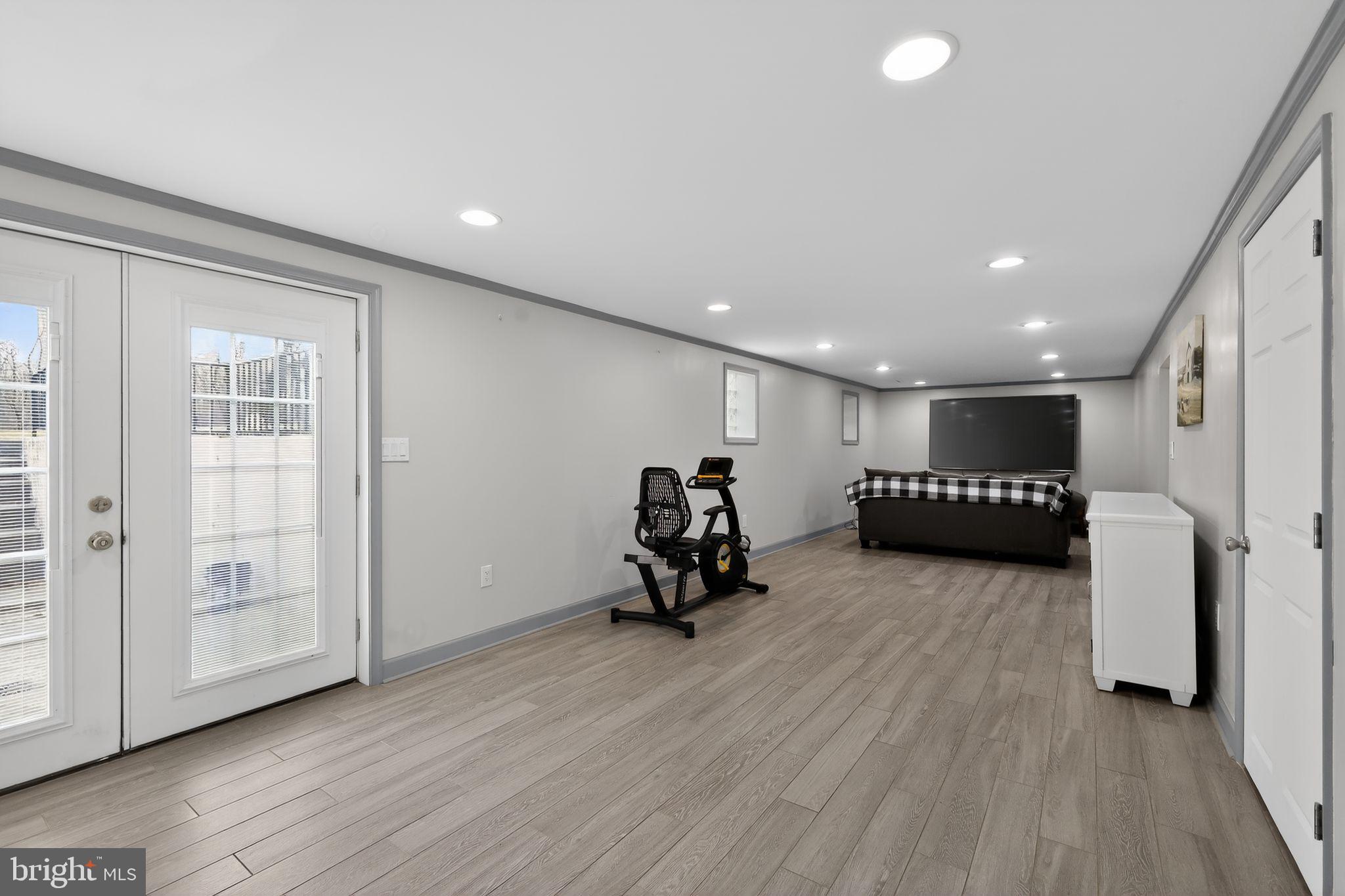 MONTEVIDEO COURT - Residential