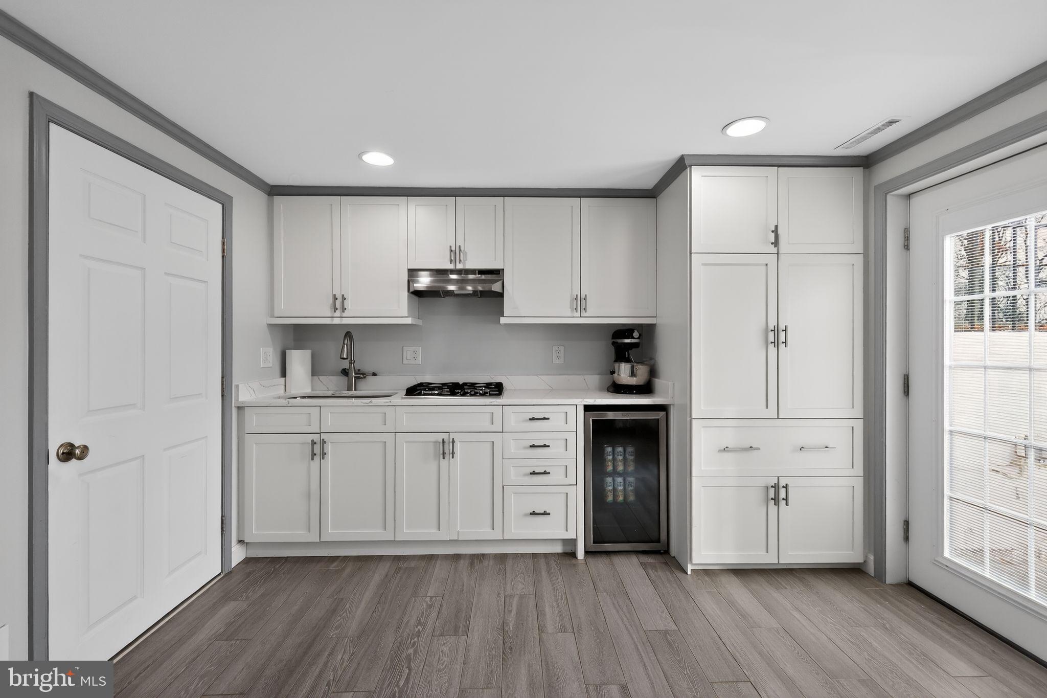 MONTEVIDEO COURT - Residential