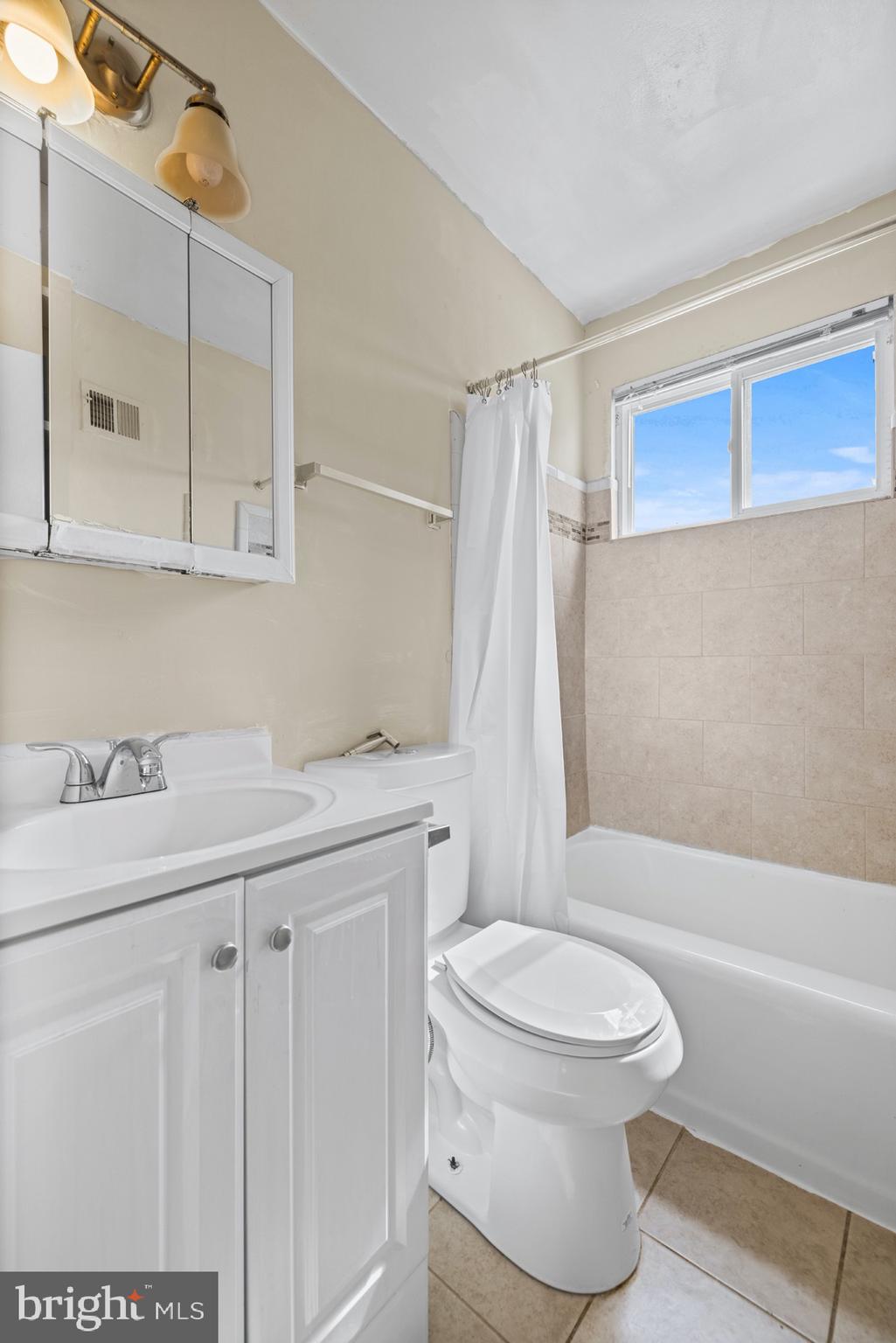 IVERSON VILLAGE CONDO - Residential