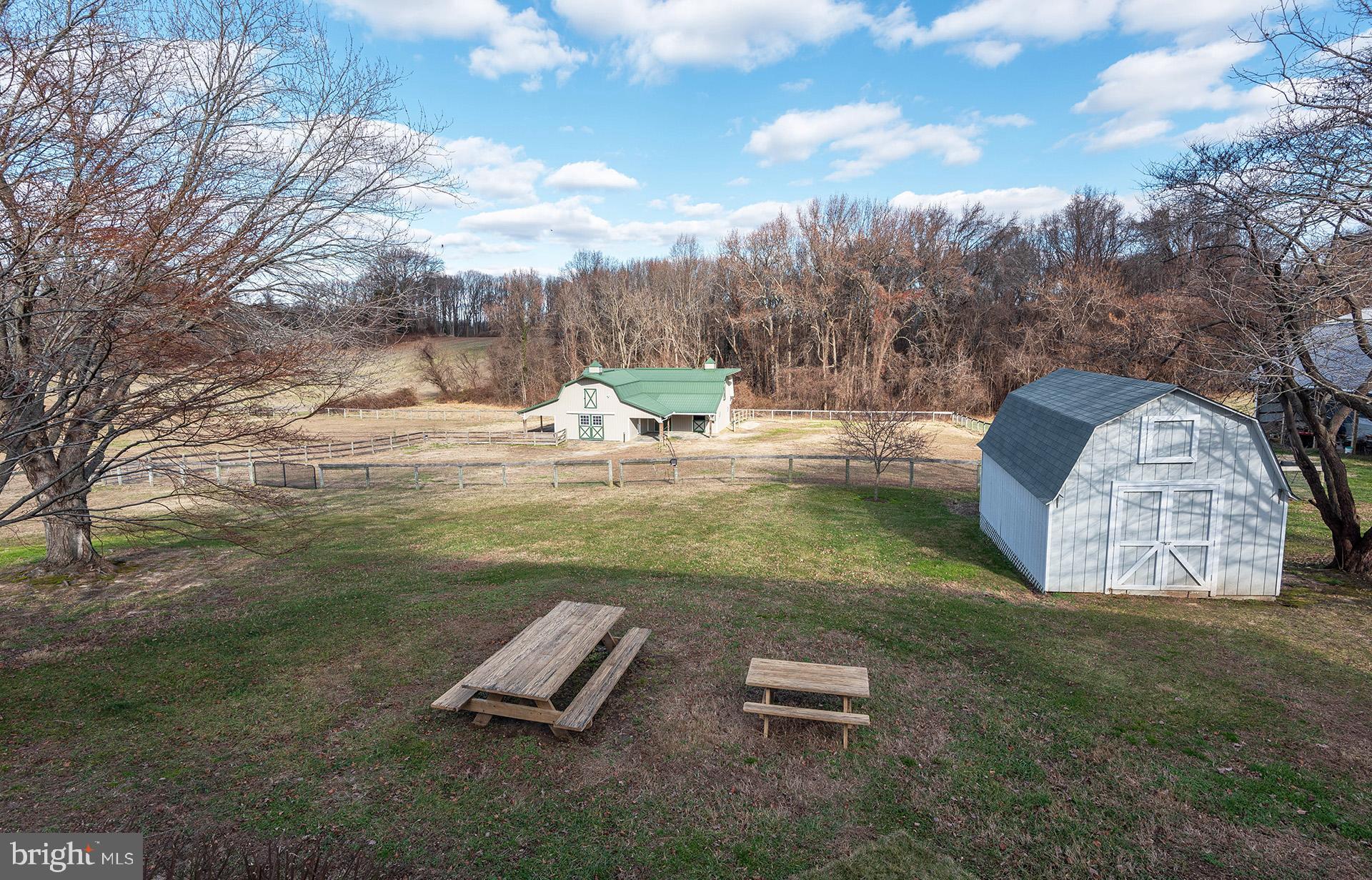 HARWOOD - Residential