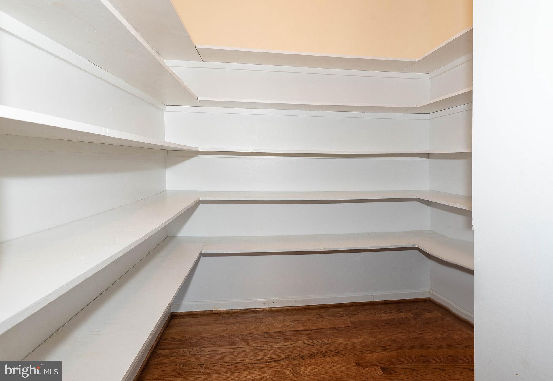 HARWOOD - Residential