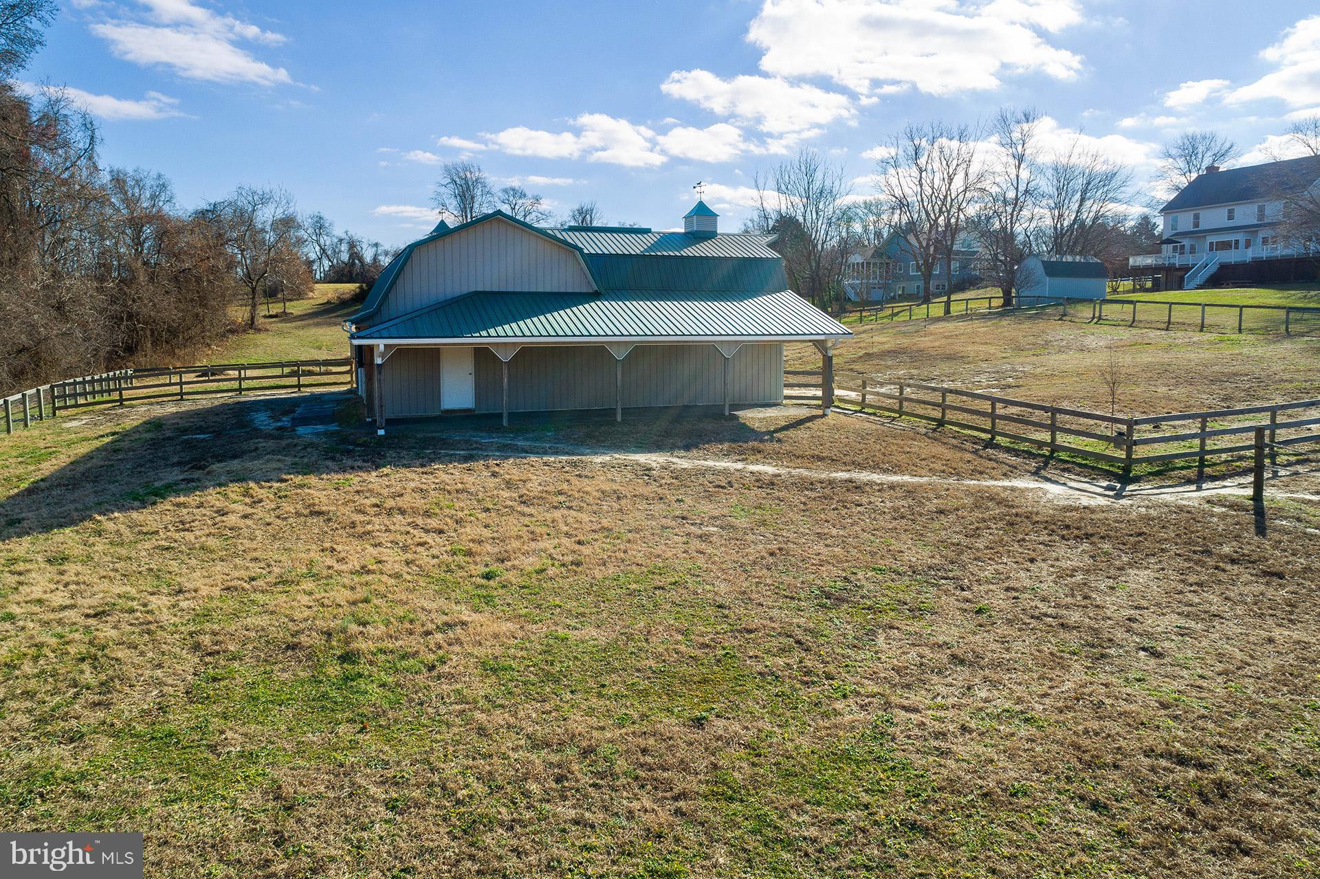 HARWOOD - Residential