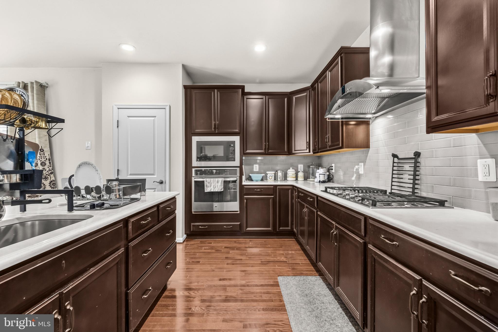 BRAMBLETON - Residential