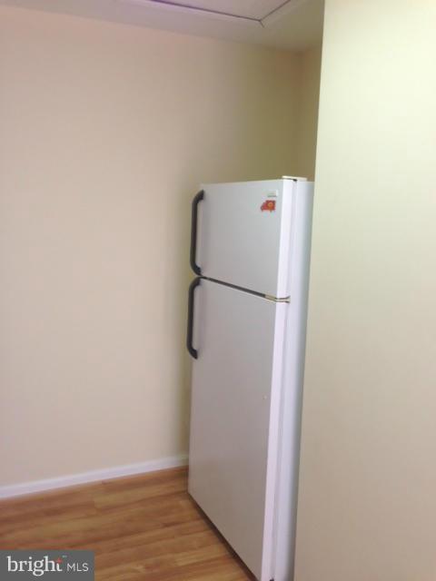 SHERWOOD CROSSING - Commercial Lease