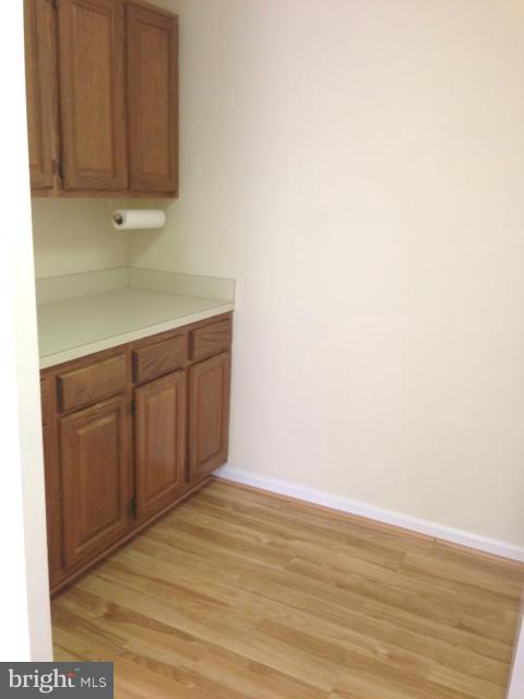 SHERWOOD CROSSING - Commercial Lease