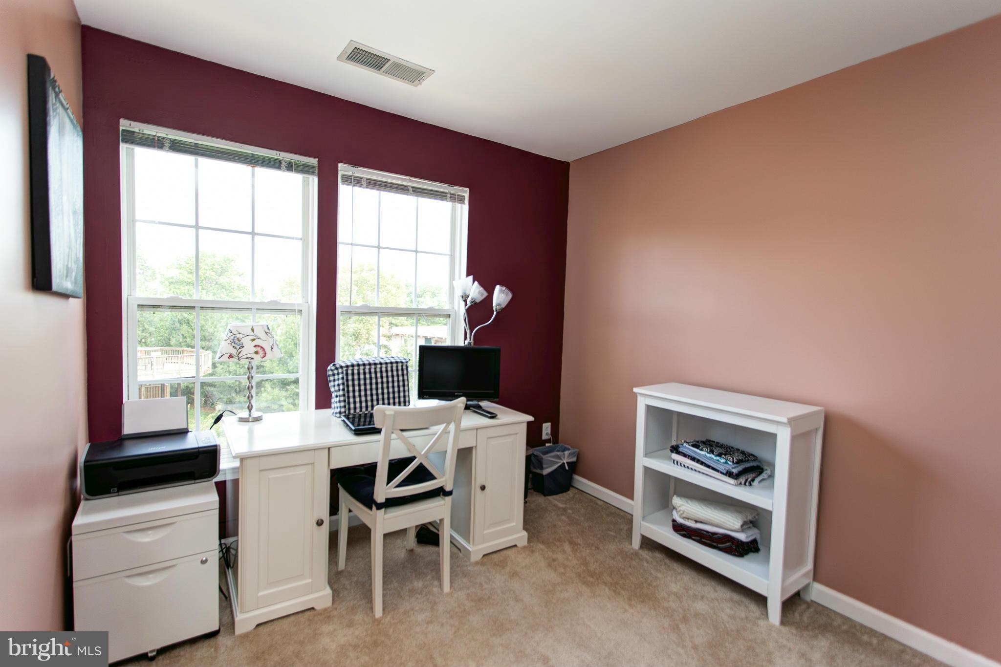 HUNTINGTON GROVE - Residential