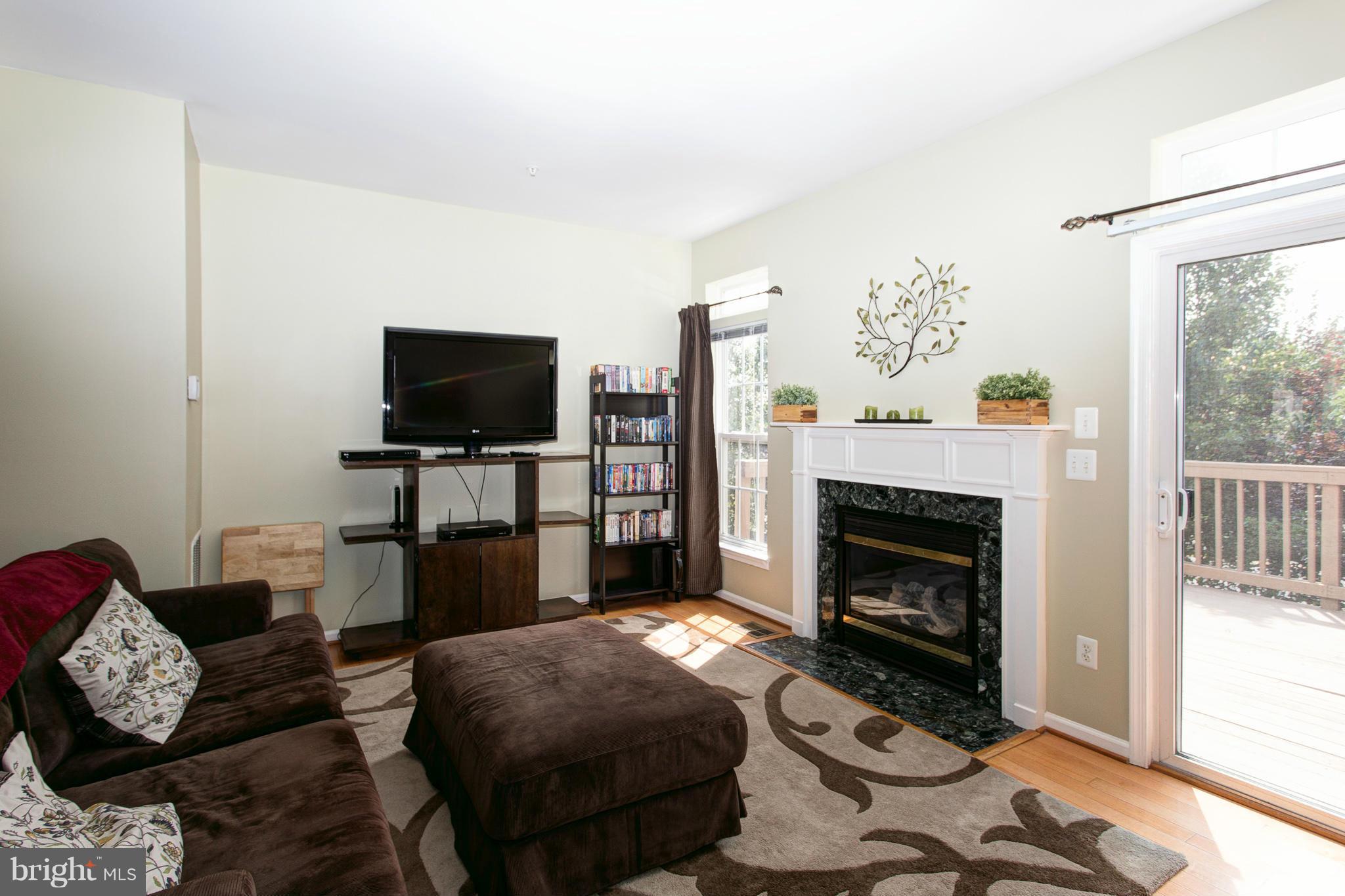 HUNTINGTON GROVE - Residential