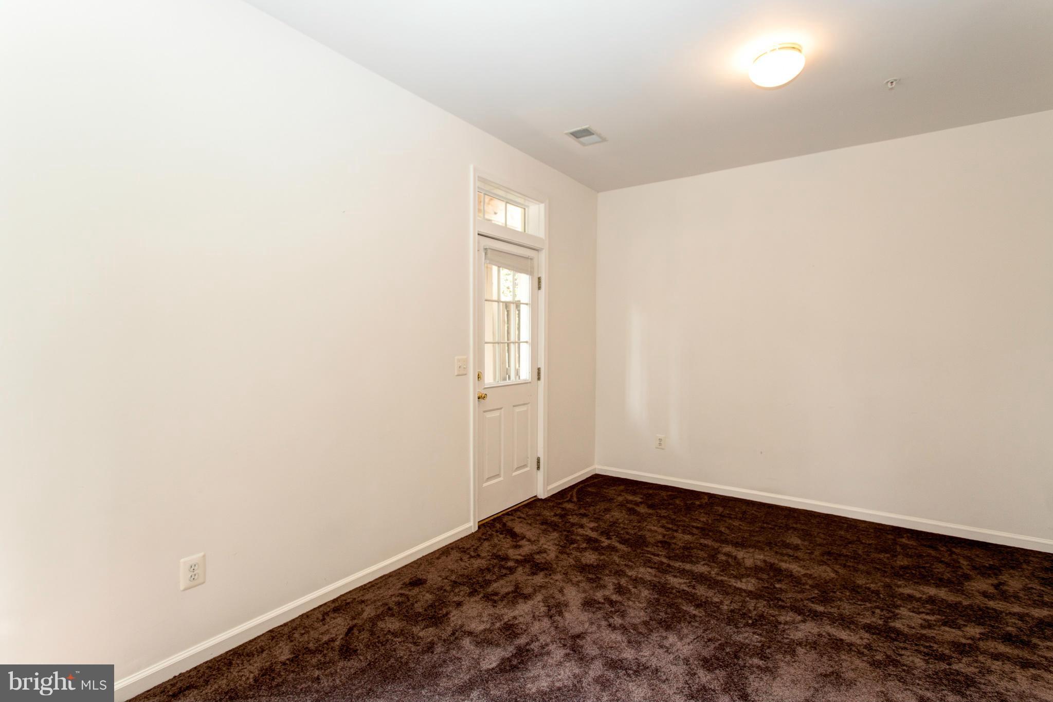 HUNTINGTON GROVE - Residential