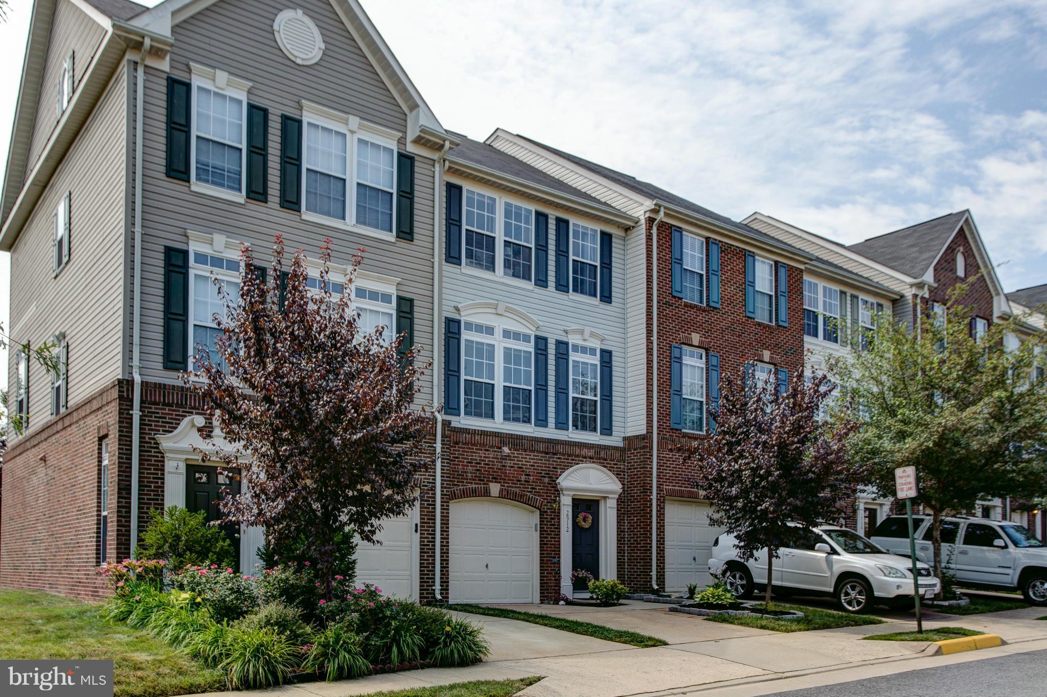 HUNTINGTON GROVE - Residential