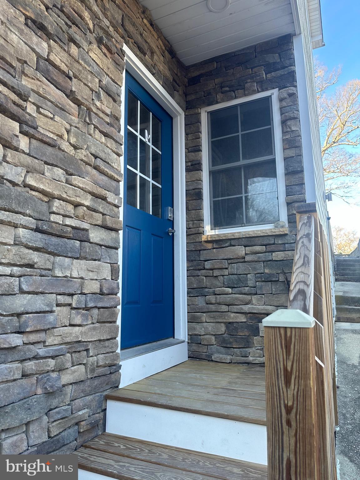 KENWOOD BEACH - Residential Lease