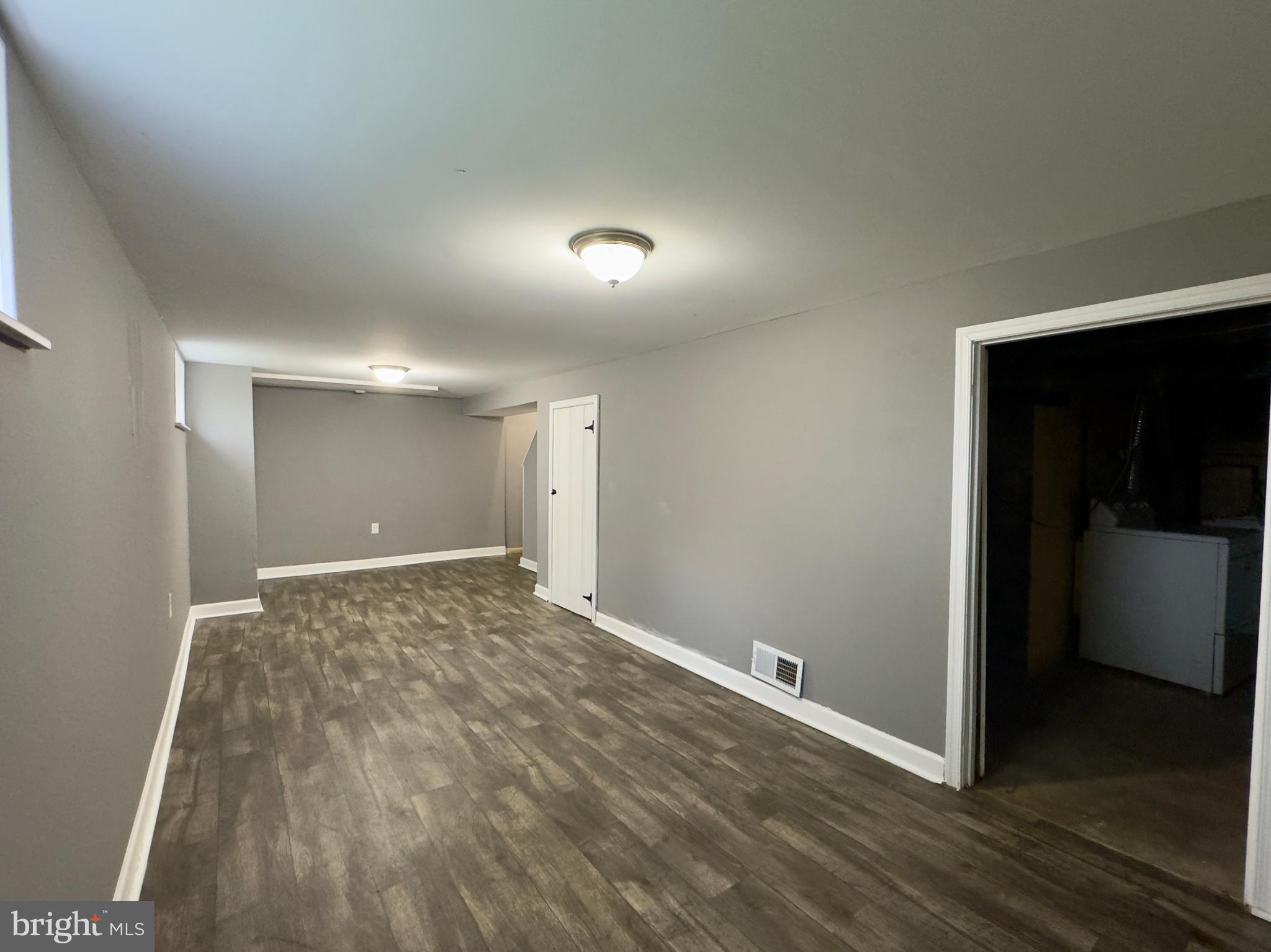 PARKVILLE - Residential Lease