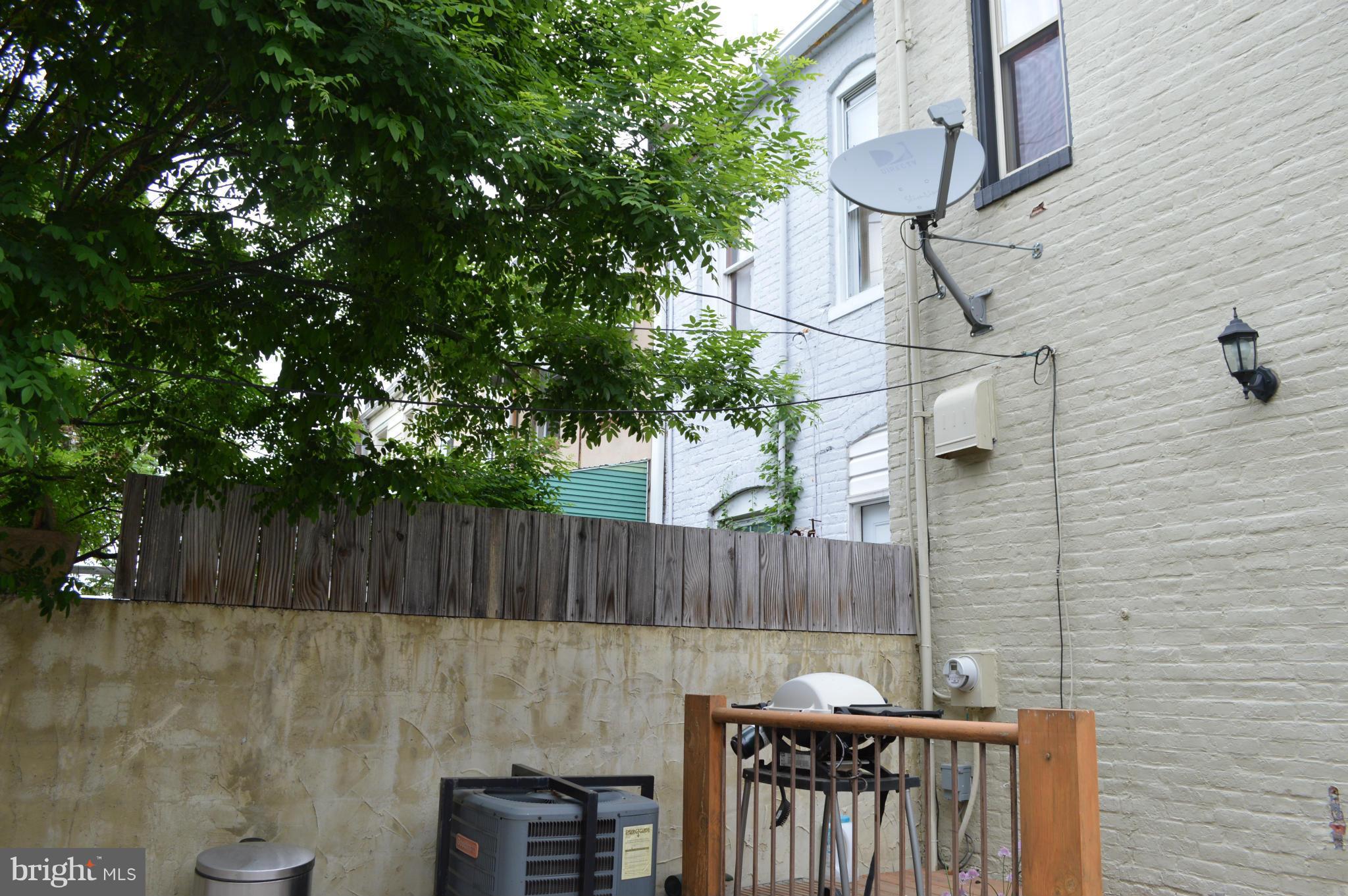 HIGHLANDTOWN - Residential