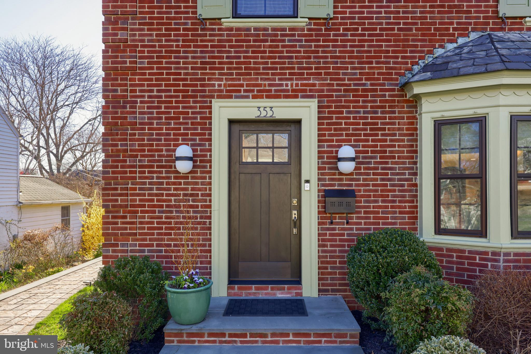 HAMILTON PARK - Residential