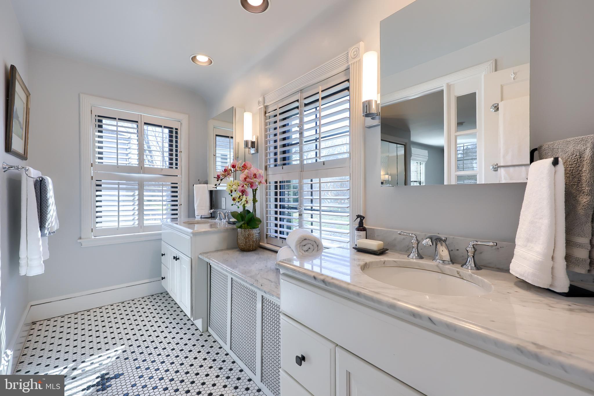 HAMILTON PARK - Residential