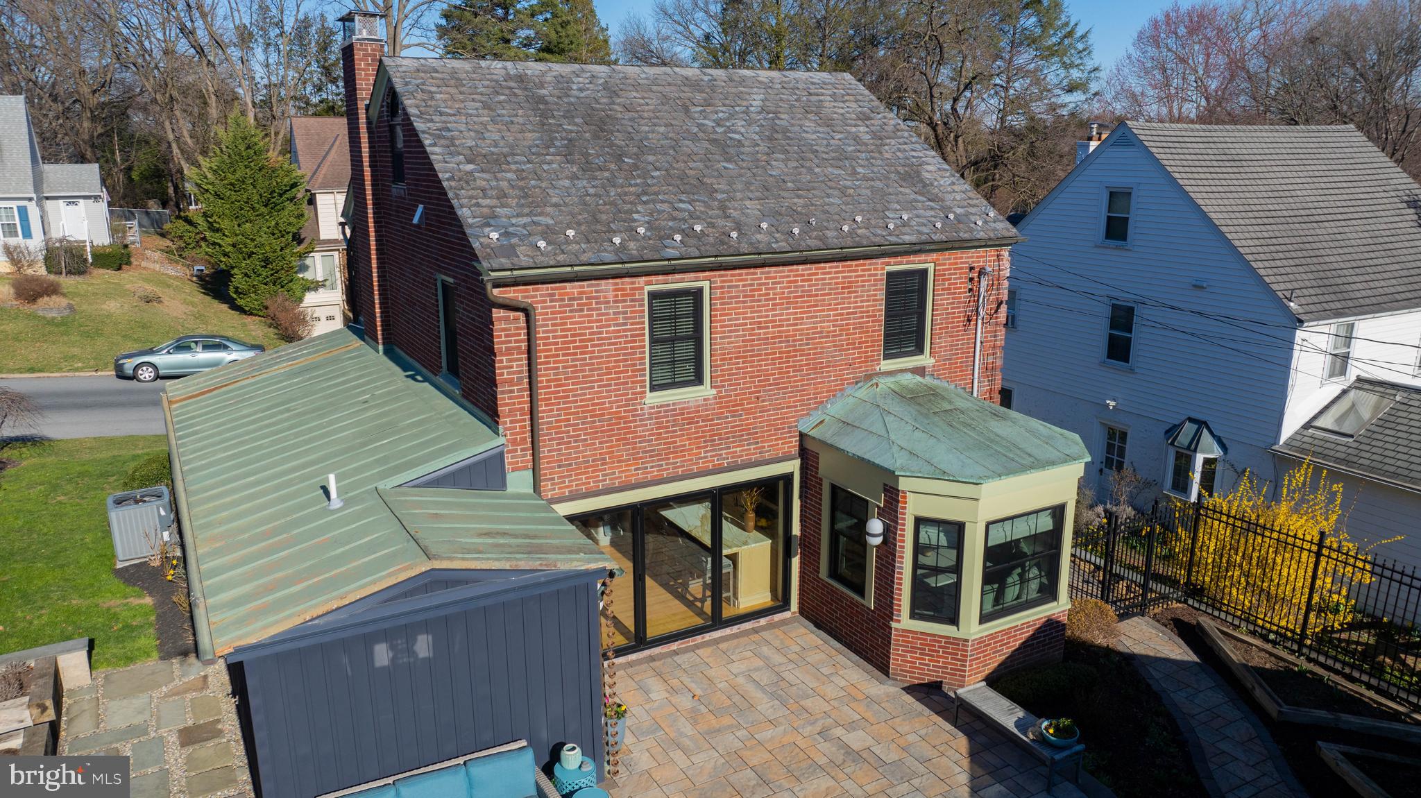 HAMILTON PARK - Residential