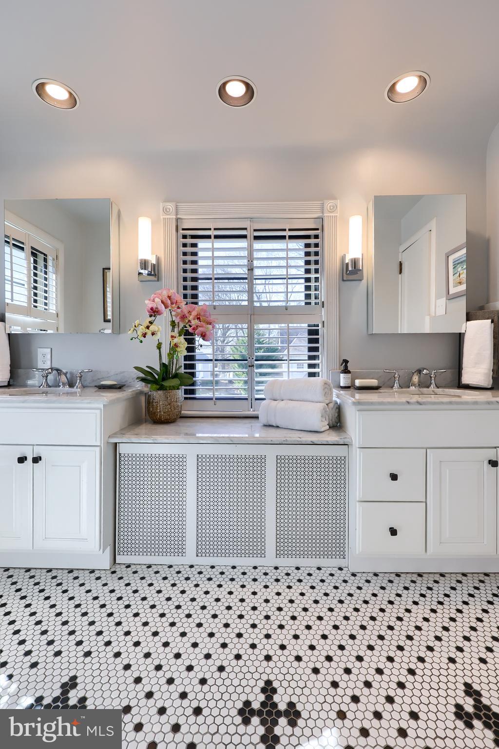 HAMILTON PARK - Residential