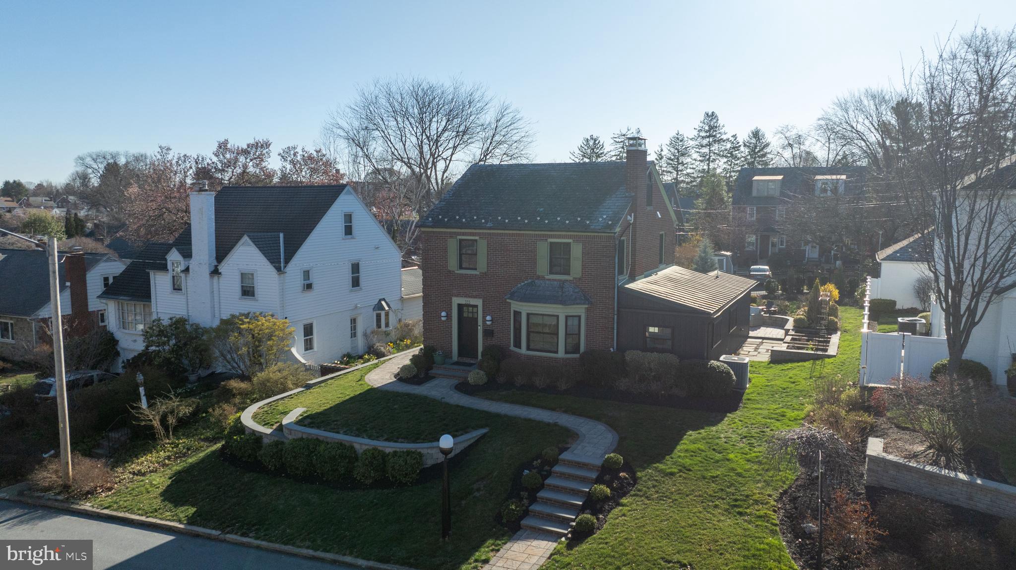 HAMILTON PARK - Residential