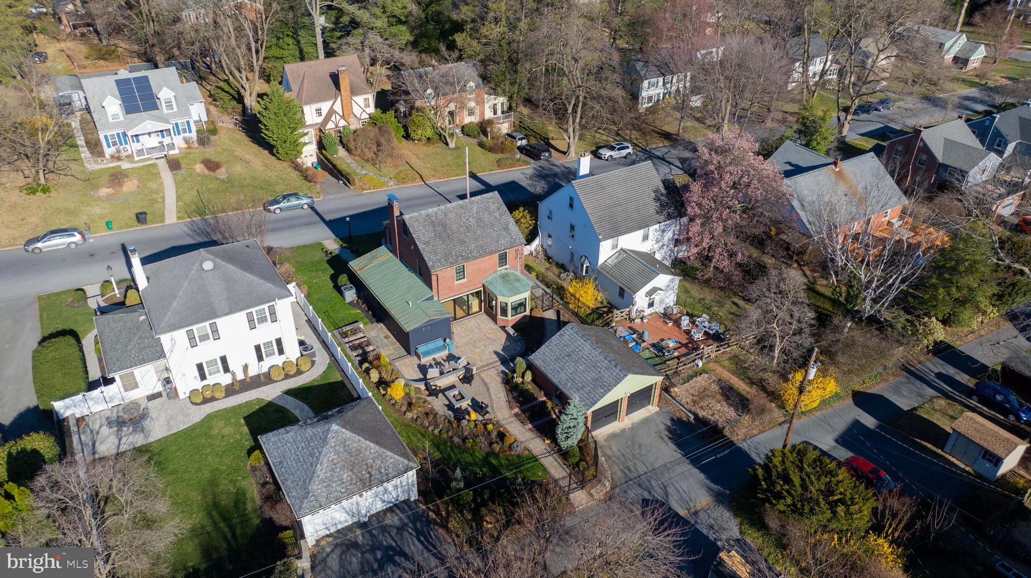 HAMILTON PARK - Residential