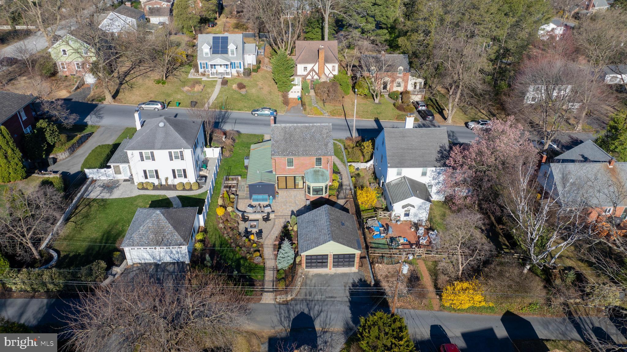 HAMILTON PARK - Residential