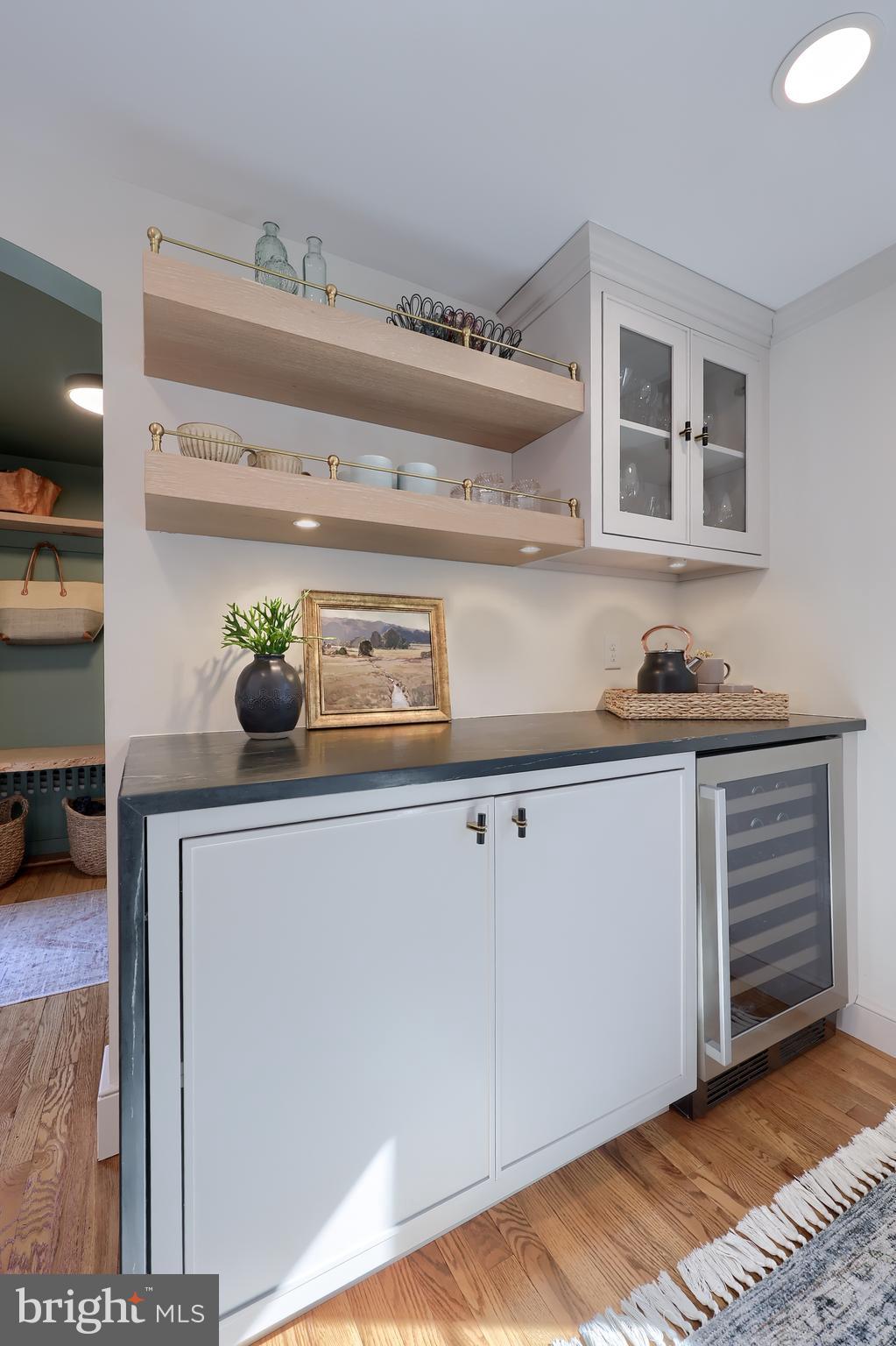 HAMILTON PARK - Residential