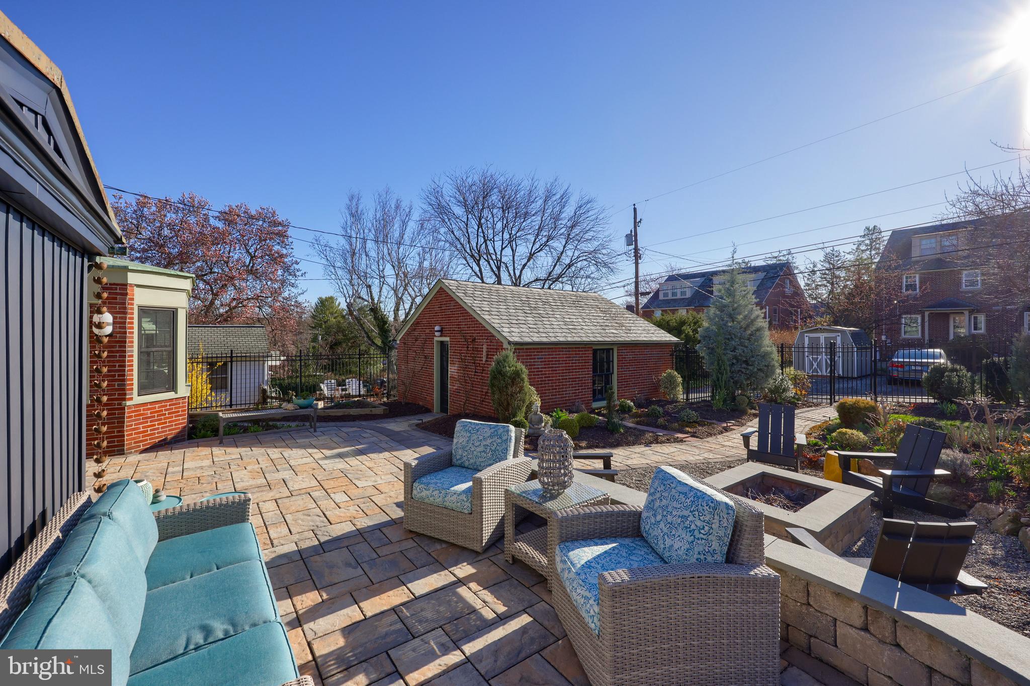 HAMILTON PARK - Residential