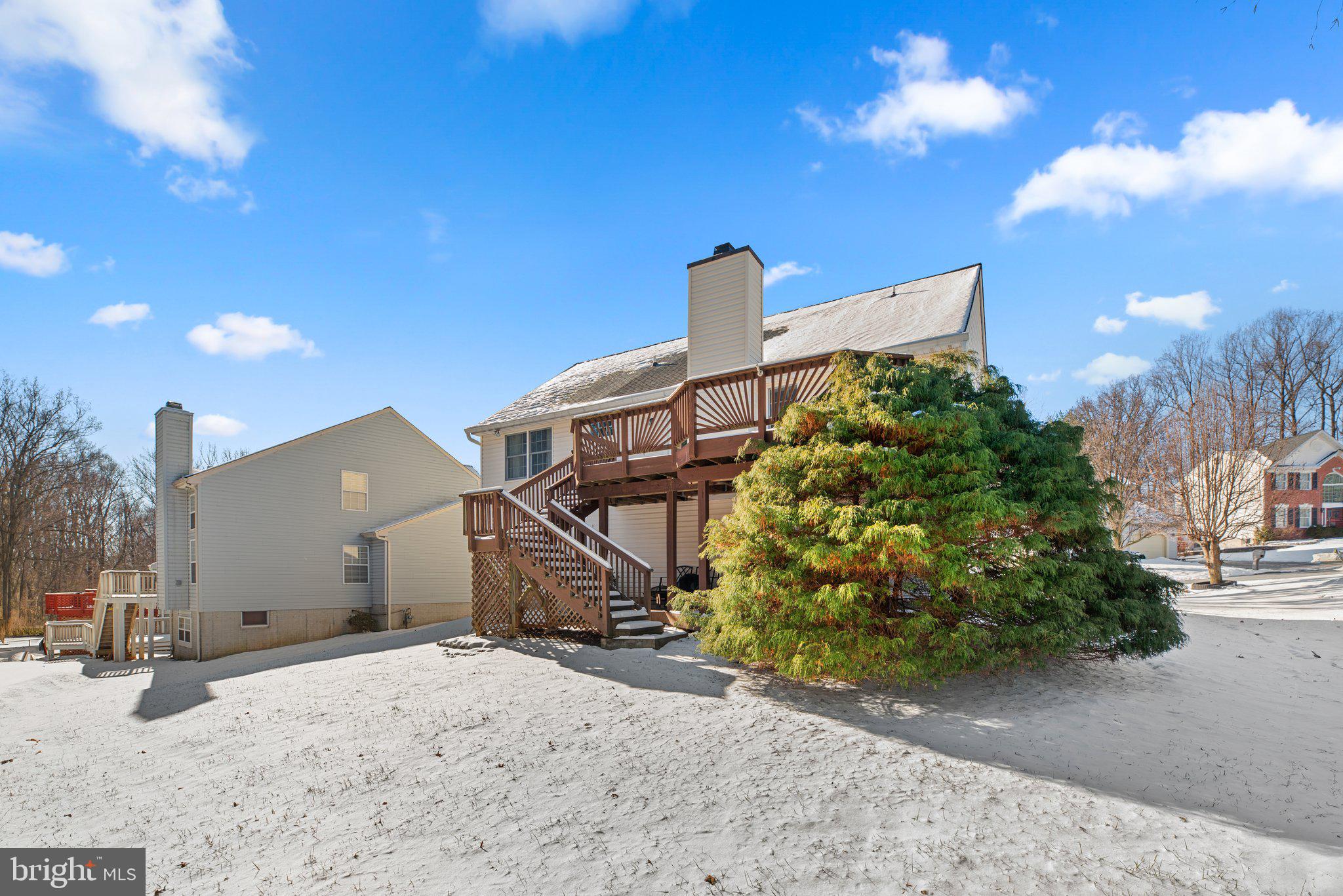 CONSTANT FRIENDSHIP - Residential