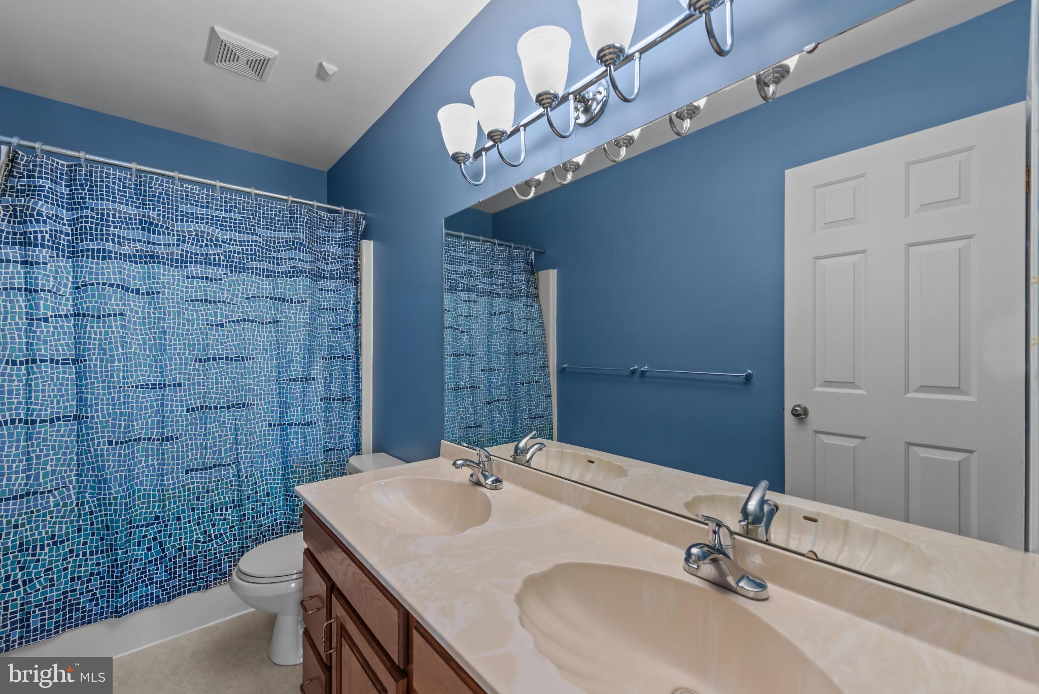 POTOMAC MANOR - Residential