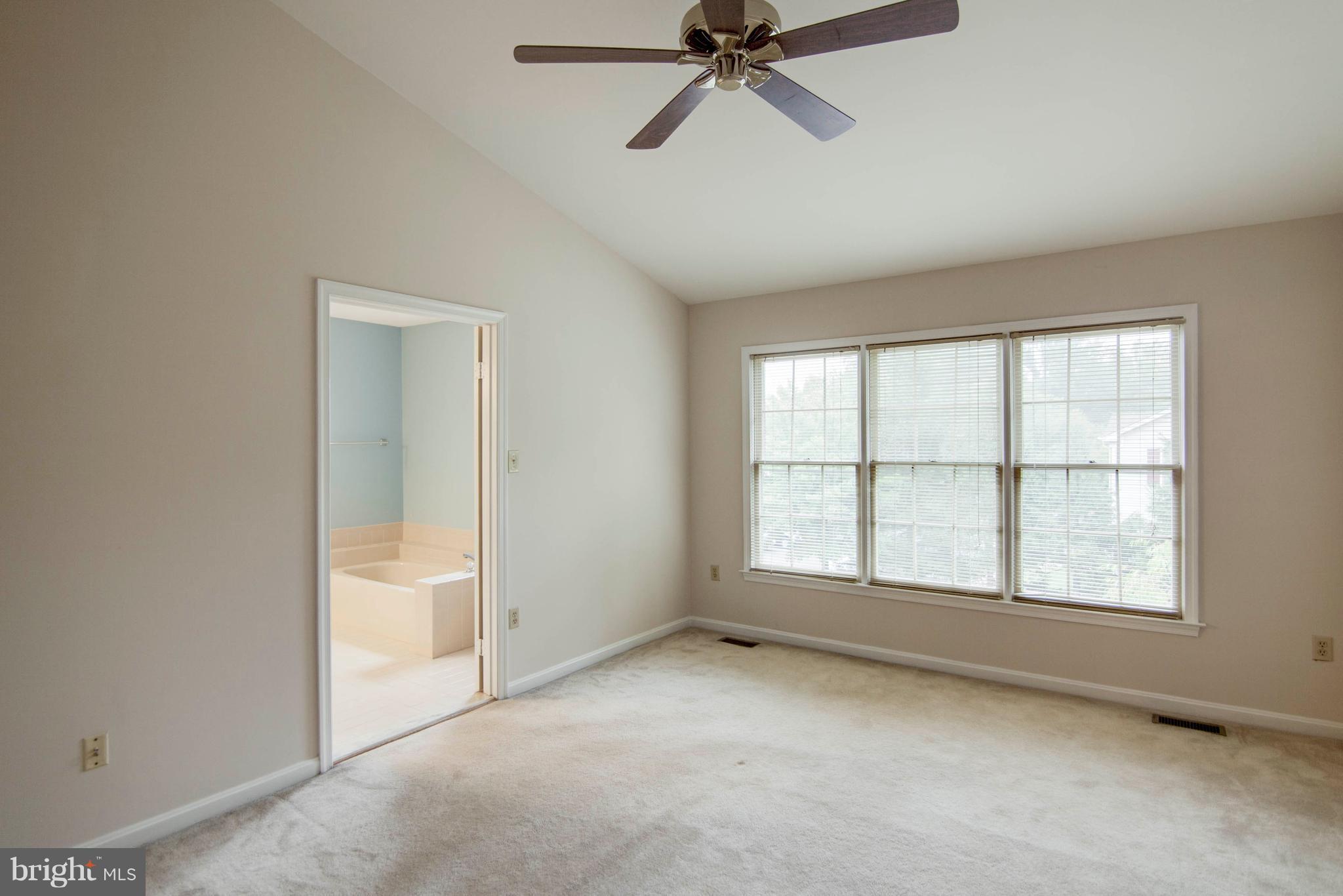 OLDE OAK RIDGE - Residential