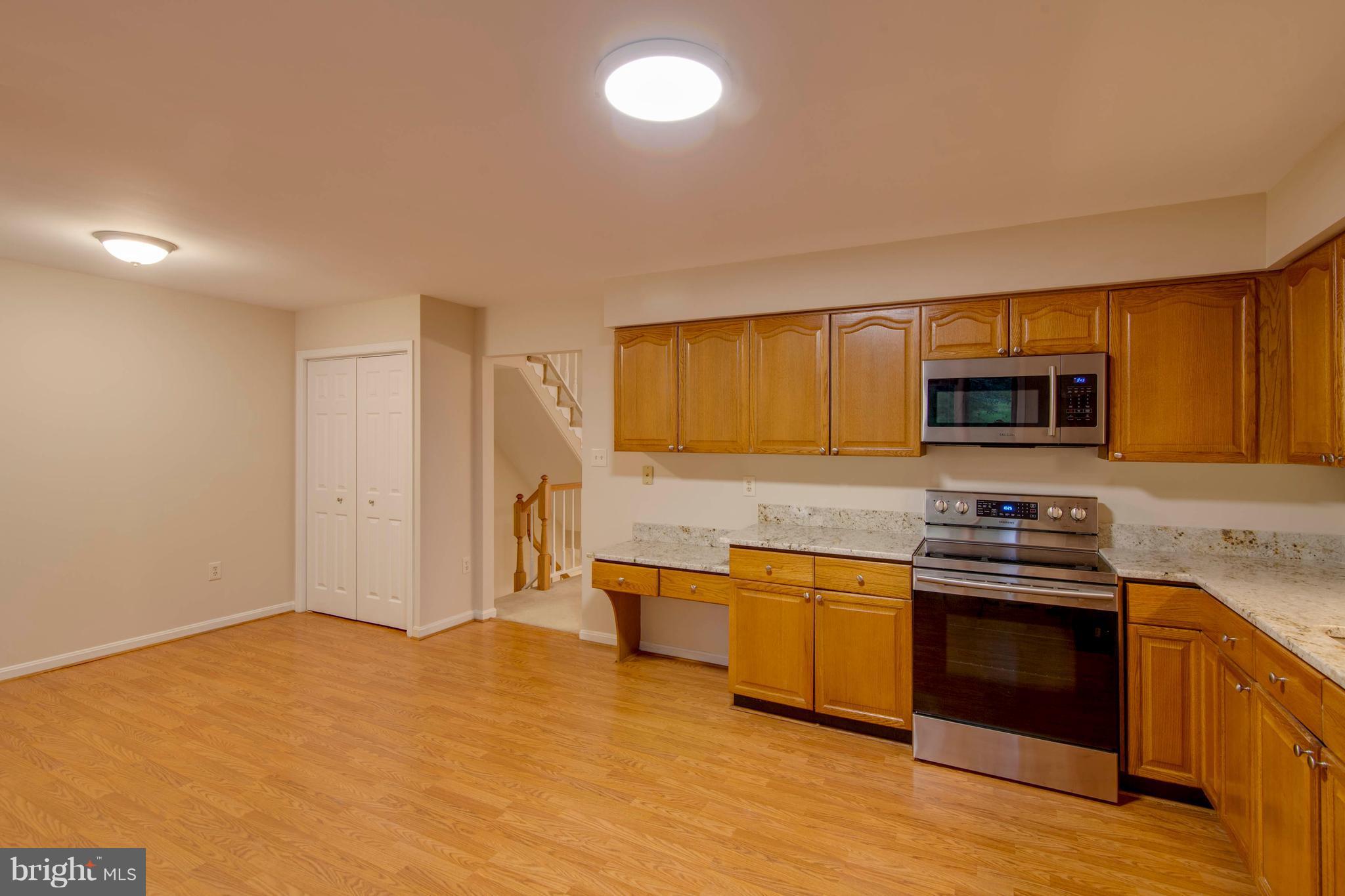 OLDE OAK RIDGE - Residential