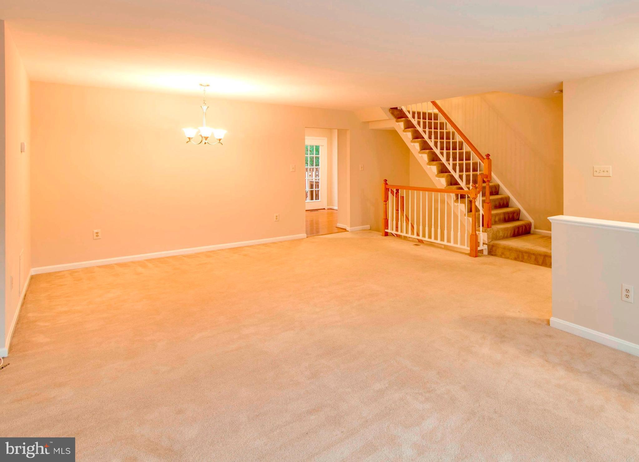 OLDE OAK RIDGE - Residential