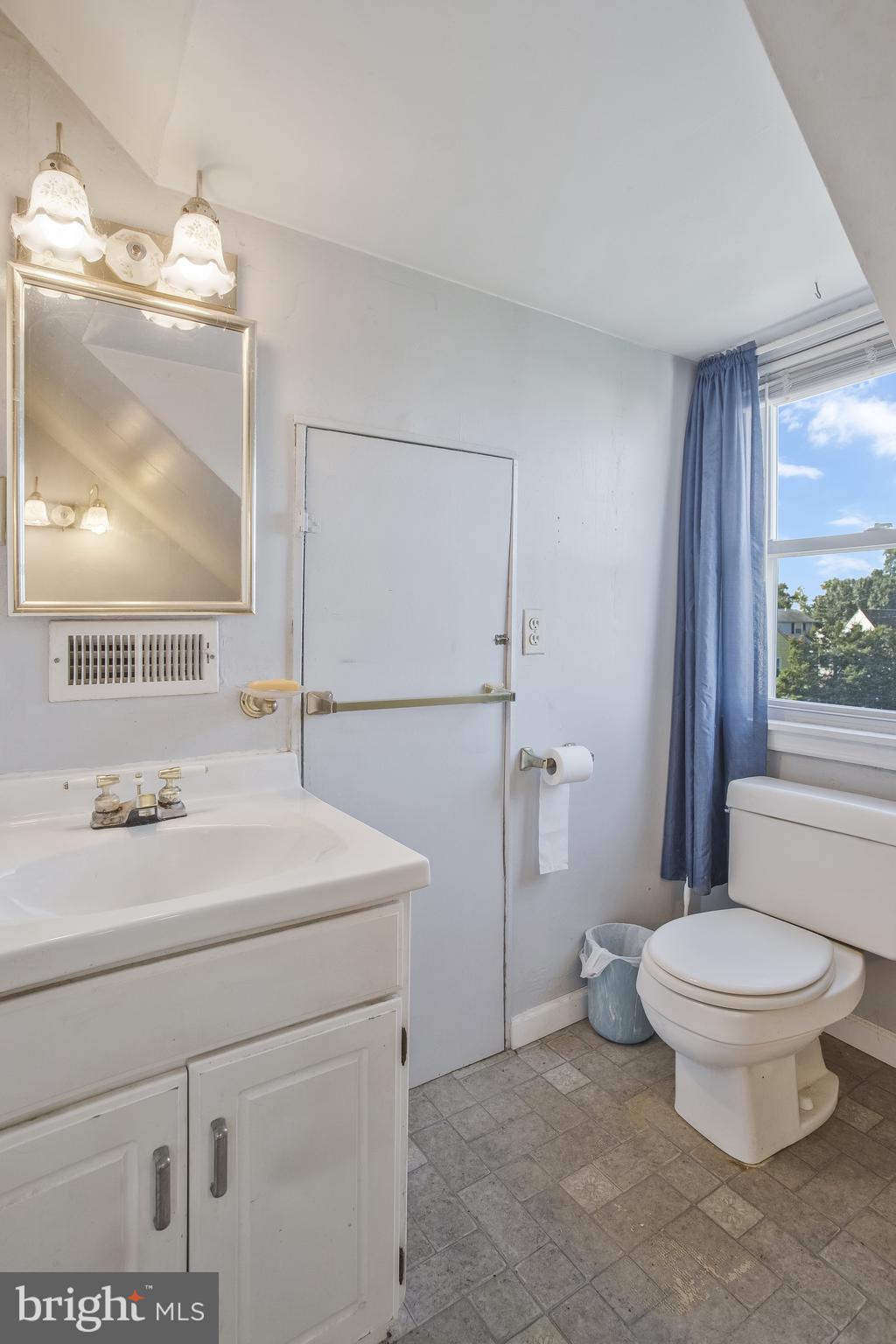 LOGAN VILLAGE - Residential