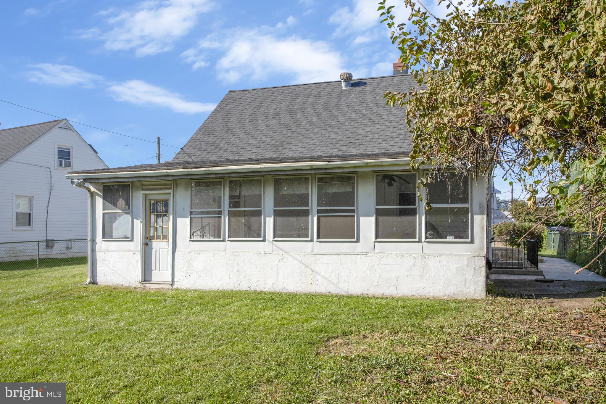 LOGAN VILLAGE - Residential