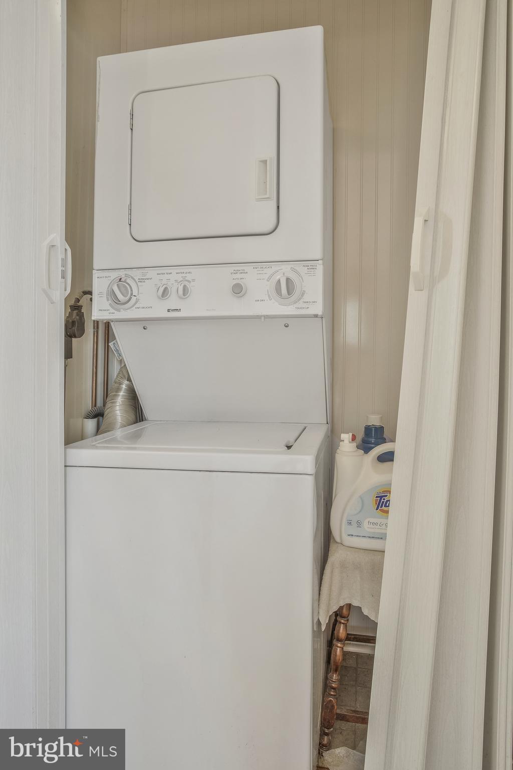 LOGAN VILLAGE - Residential