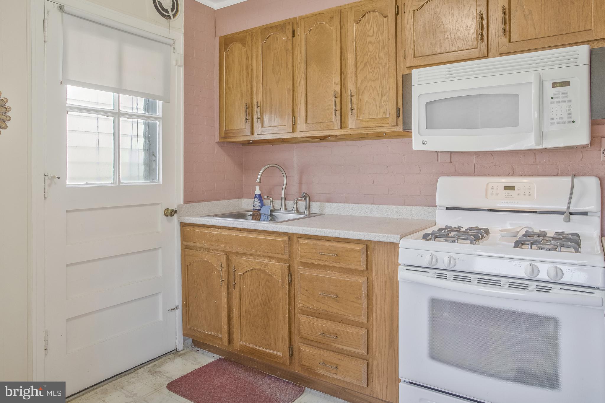 LOGAN VILLAGE - Residential