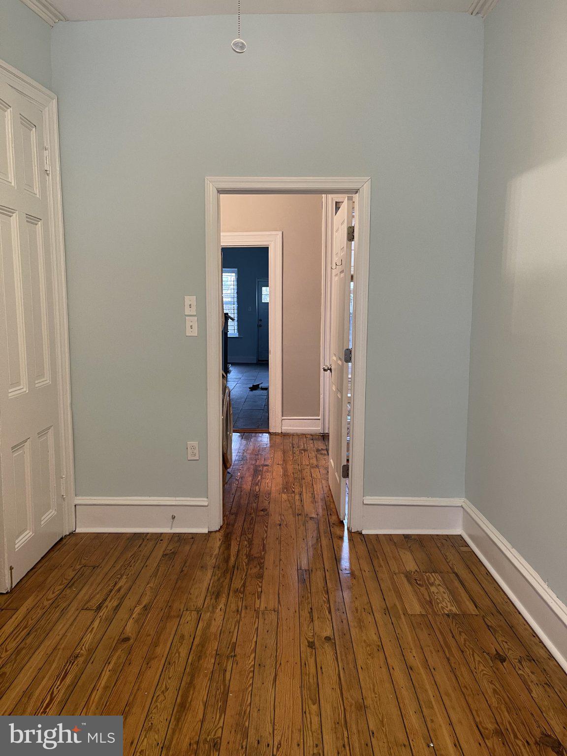 2253 N SYDENHAM STREET