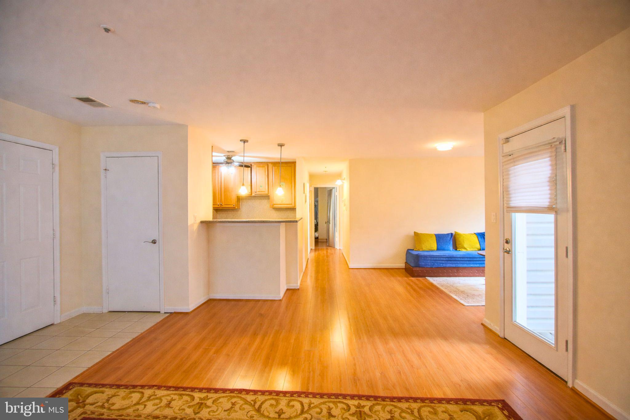 FOUR WINDS AT OAKTON - Residential