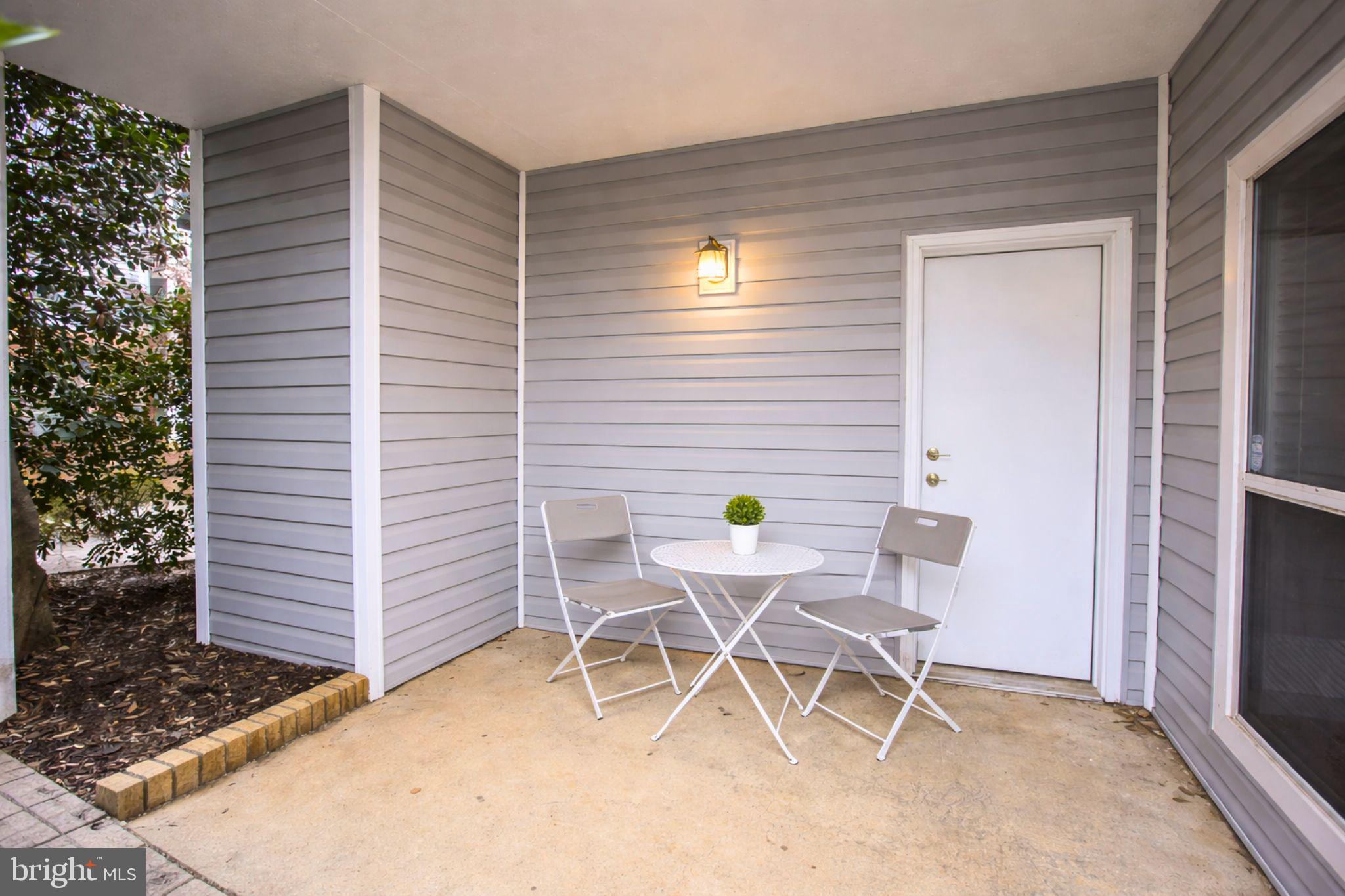 FOUR WINDS AT OAKTON - Residential