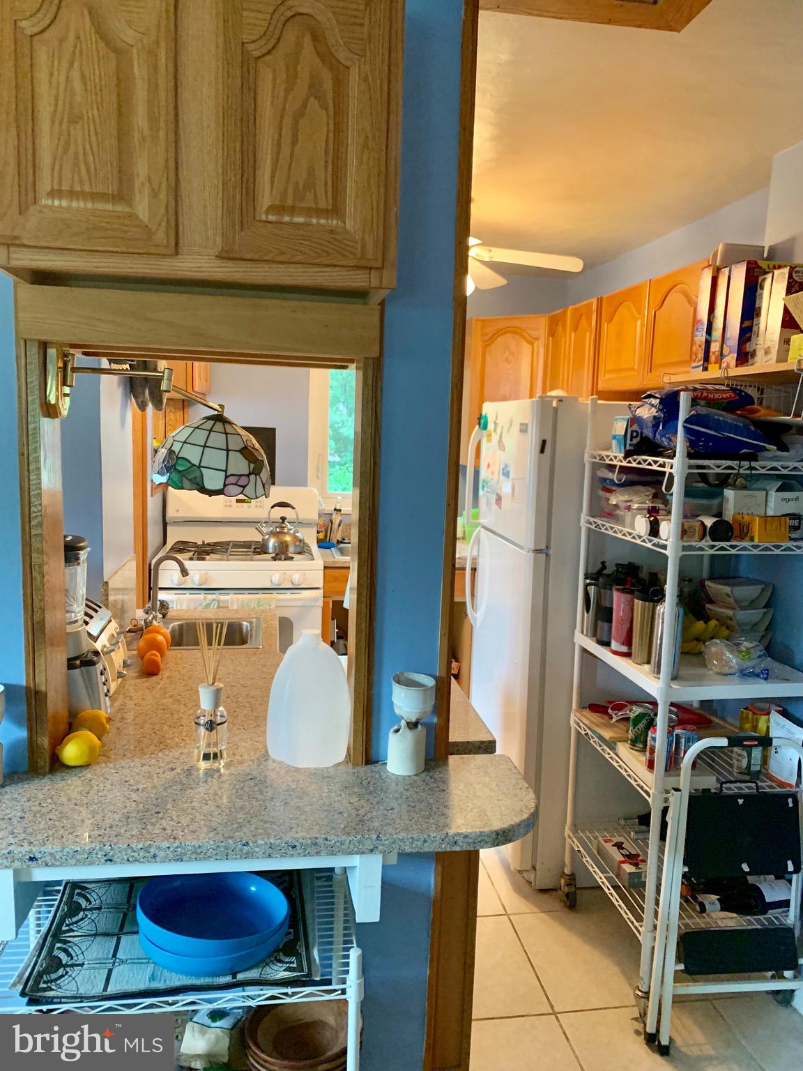 BUCKNELL MANOR - Residential Lease